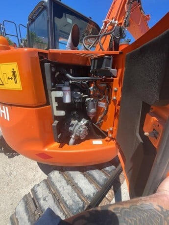 2017 Hitachi ZX75US-5B — Ashland, Virginia — $44,900 — photo 4