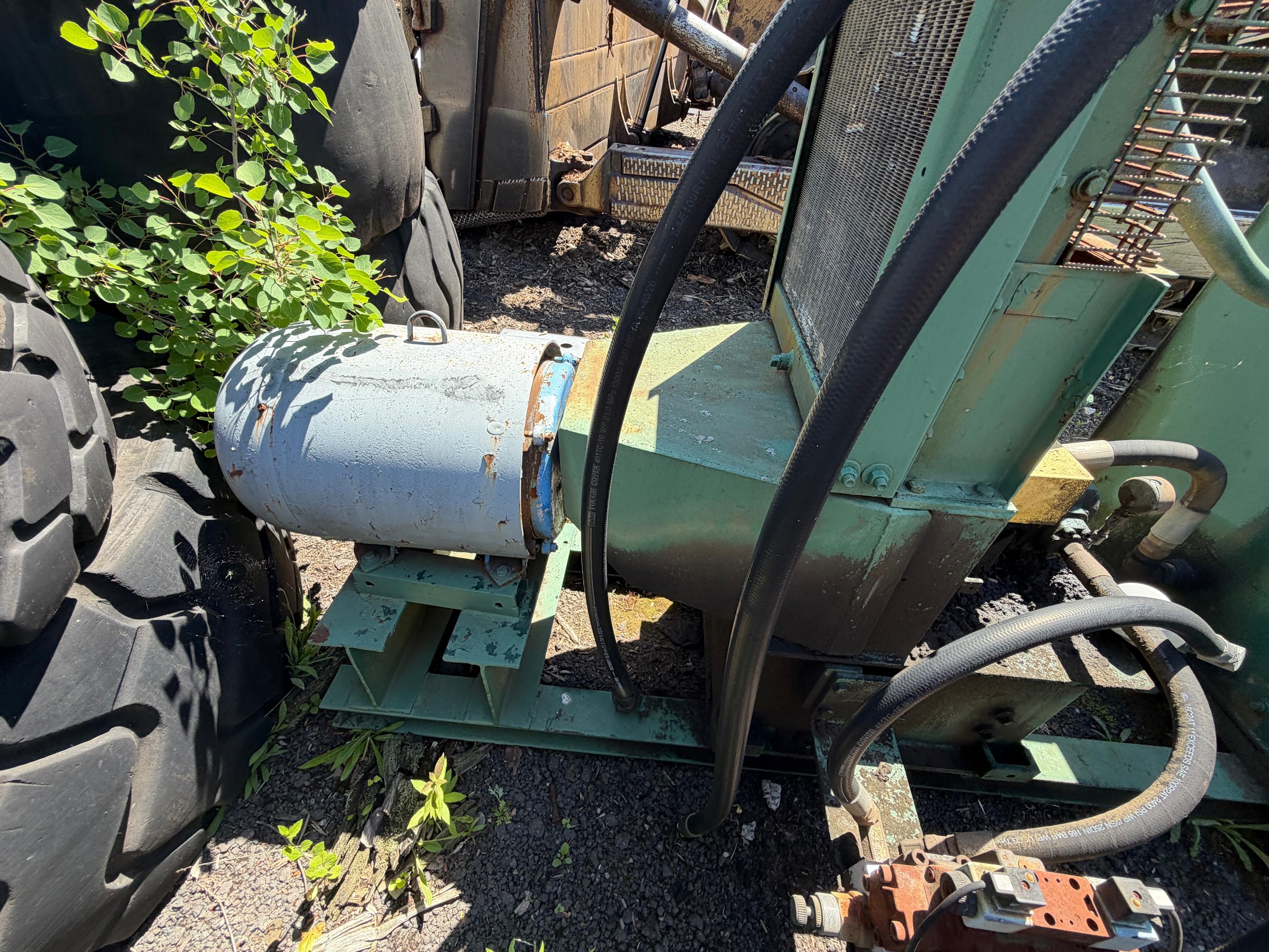 Linden Log Loader — Ellington, CT — $15,000 — photo 11