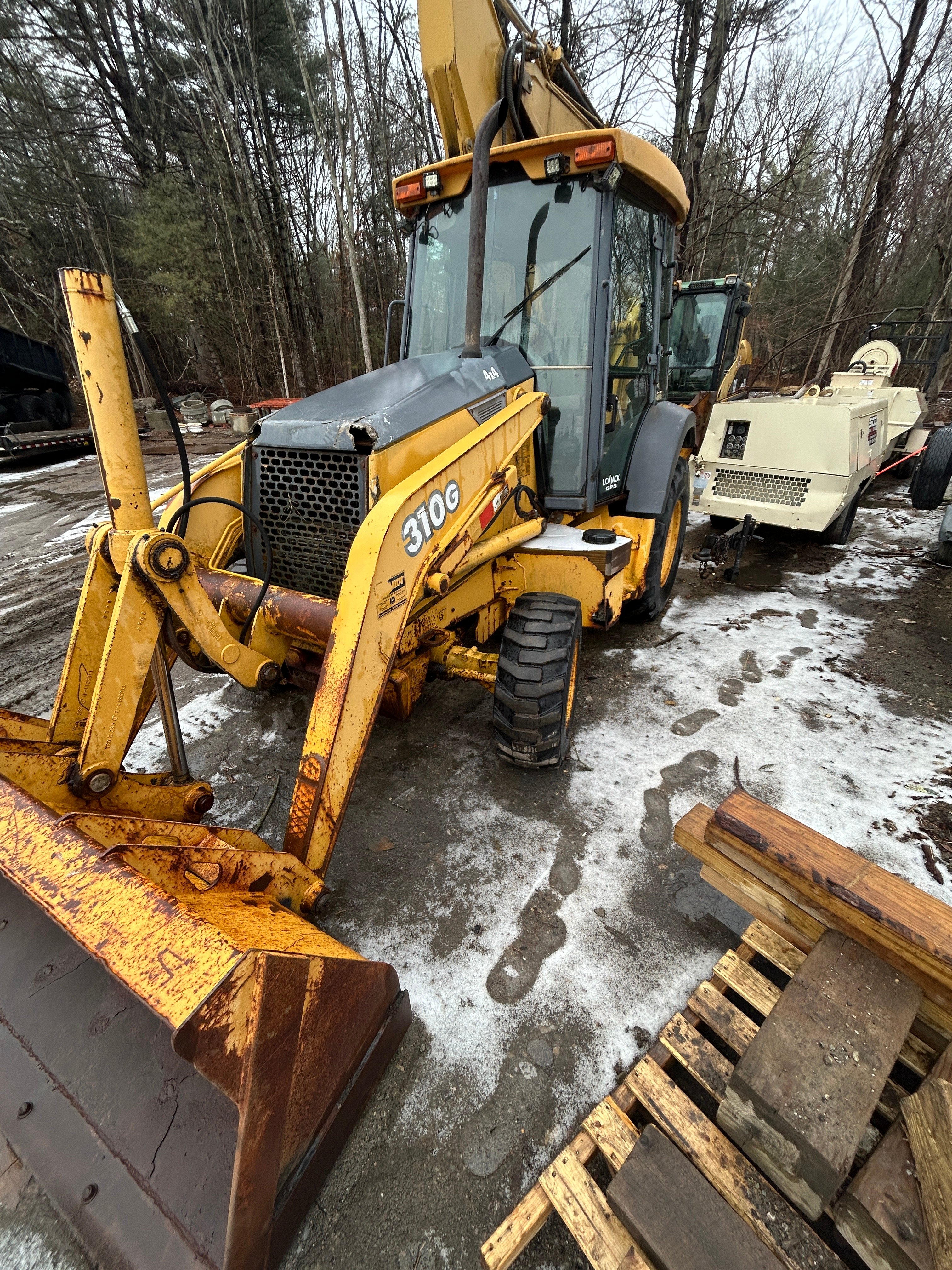 2004 John Deere 310G — Massachusetts — $25,000 — photo 2
