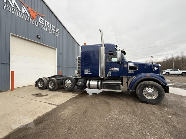2021 Freightliner 122SD — Ashtabula, Ohio — $210,000 — photo 11