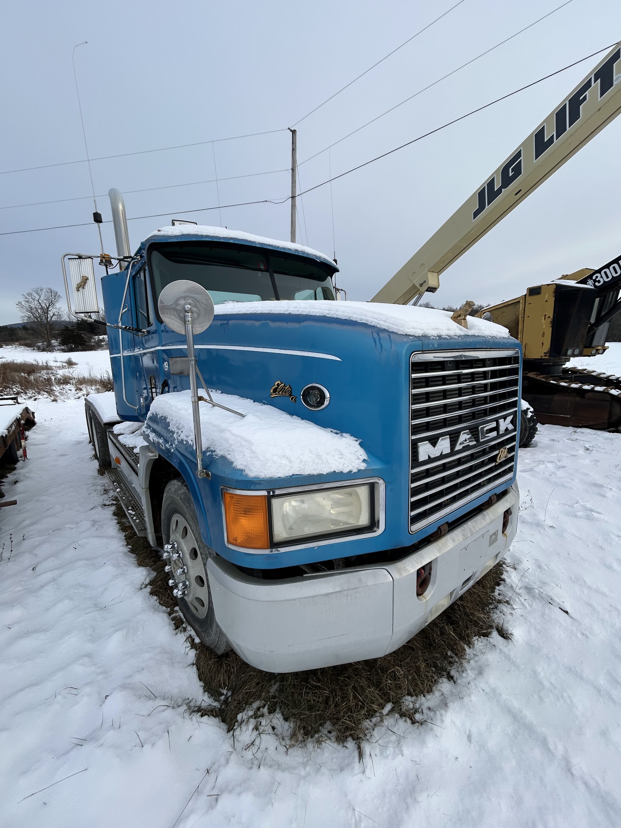 1996 Mack CL713 — Middleboro, VT — $15,000 — photo 7