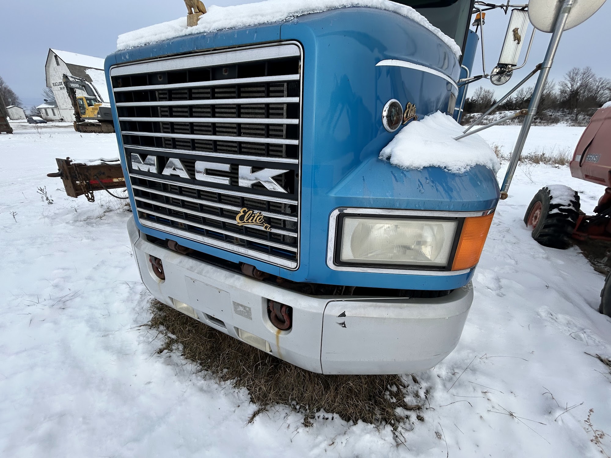 1996 Mack CL713 — Middleboro, VT — $15,000 — photo 8