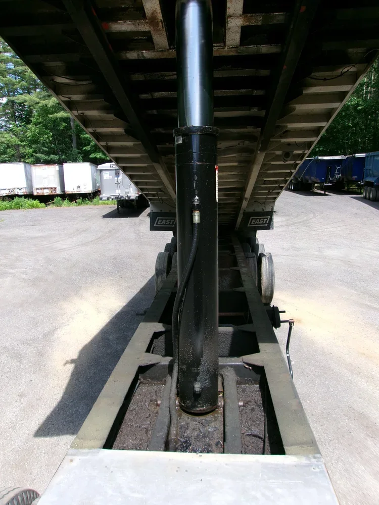 1999 East Tri-Axle Dump Trailer — $14,900 — photo 7