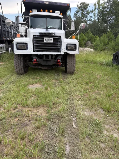 2001 Mack RD 600 — $32,900 — photo 4