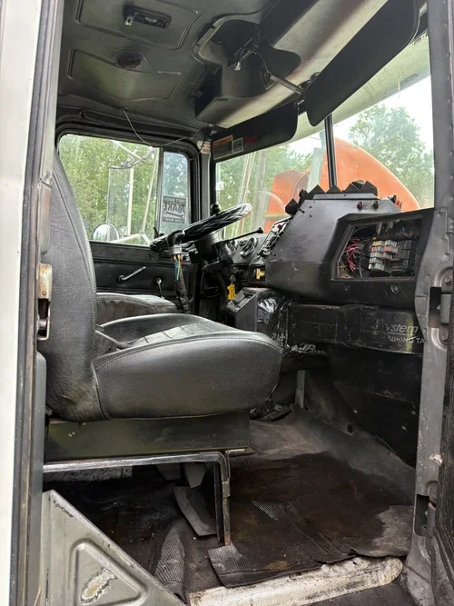2001 Mack RD 600 — $32,900 — photo 8