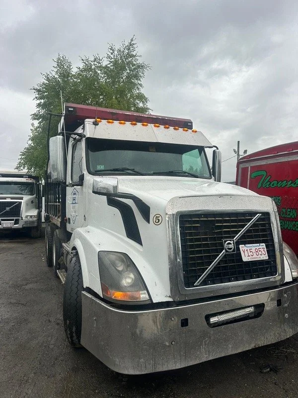 2007 Volvo VNL — Reading, Massachusetts — $55,000 — photo 4