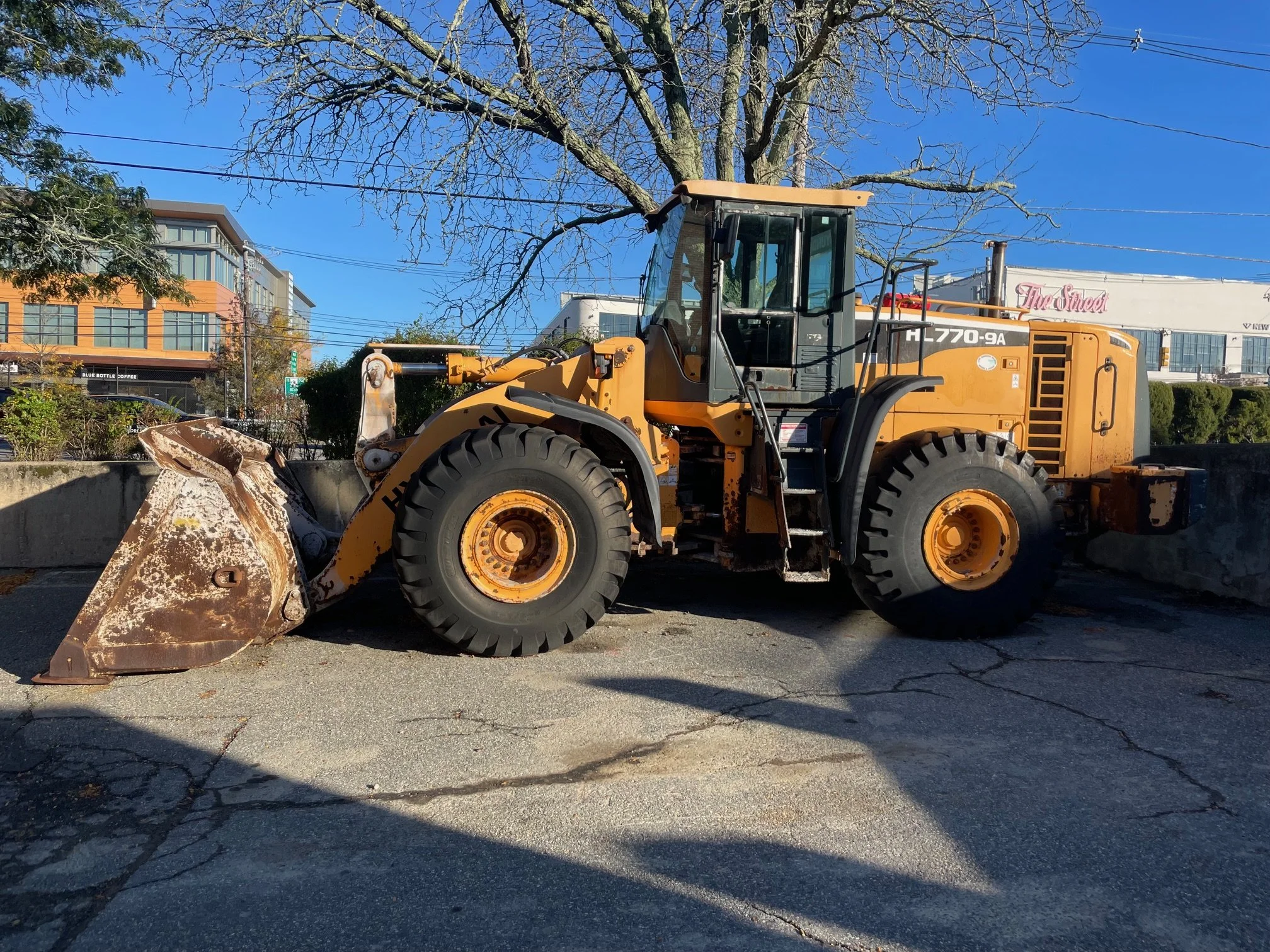2013 Hyundai HL770-9A Wheel Loader — Hyundai HL770-9A — Reading, Massachusetts
