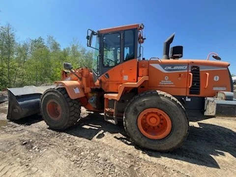 2015 Doosan DL — Reading, Massachusetts — $74,900 — photo 2