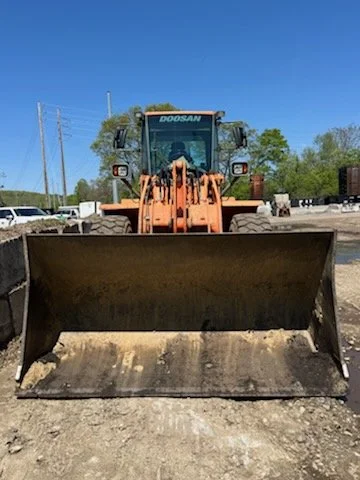 2015 Doosan DL — Reading, Massachusetts — $74,900 — photo 3