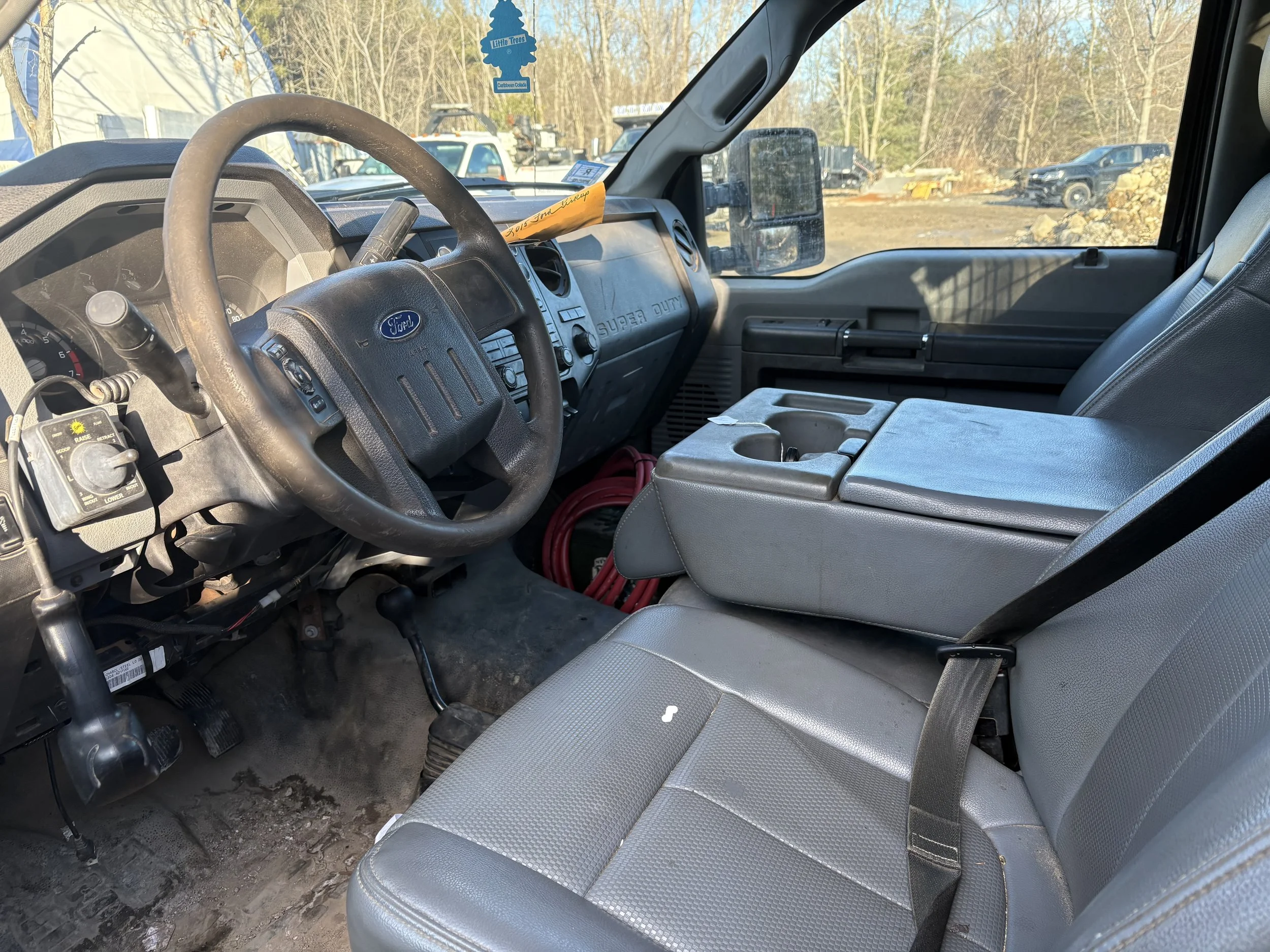 2015 Ford F350 — Reading, Massachusetts — $15,900 — photo 5