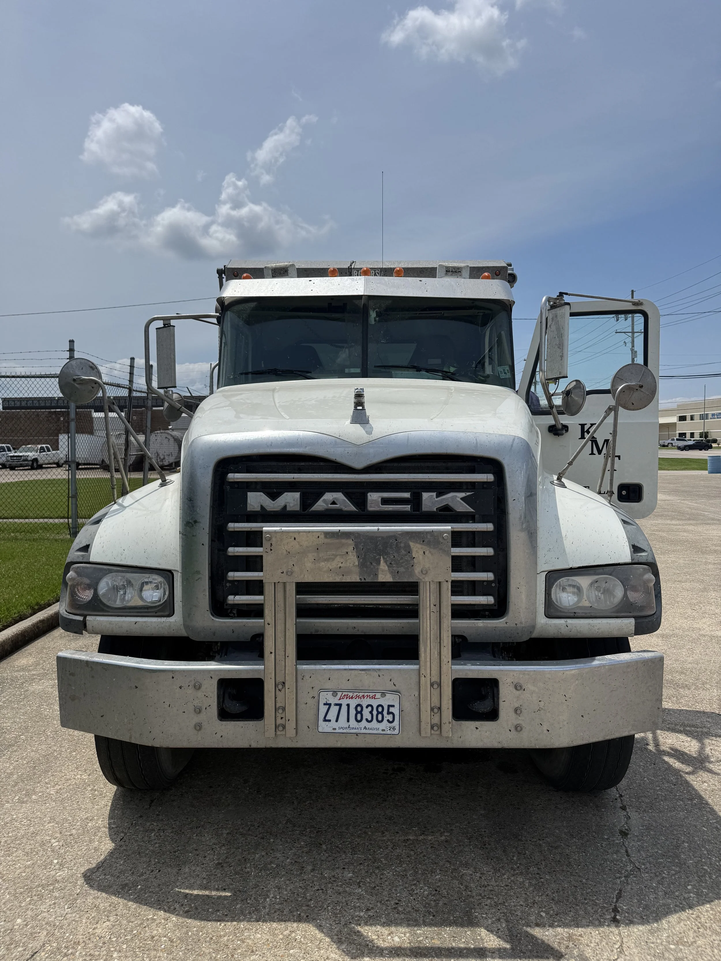 2019 Mack Quad-Axle Dump Truck — Mack Quad-Axle — Reading, Massachusetts