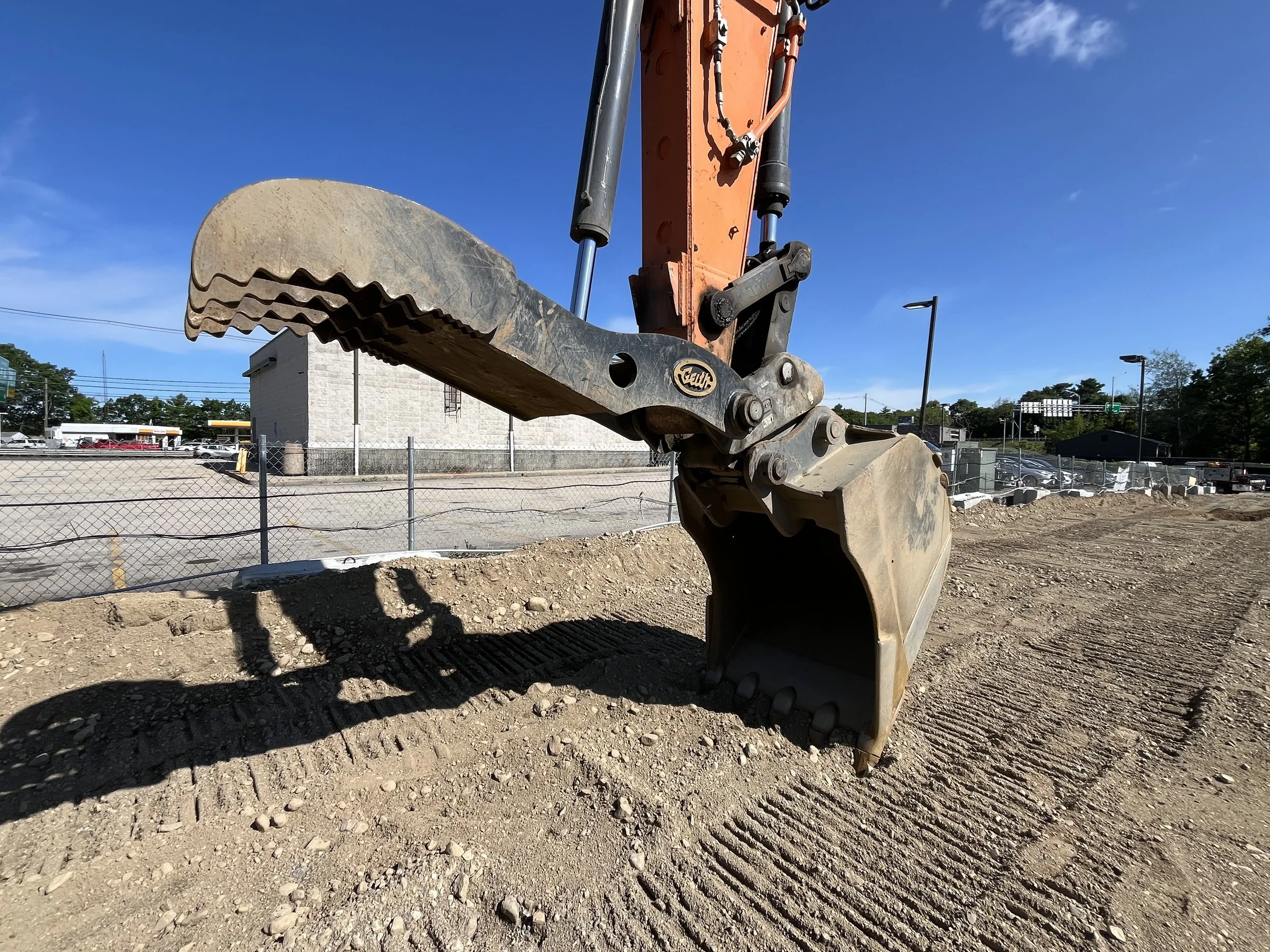 2021 Doosan DX300LC-5 — Reading, Massachusetts — $129,000 — photo 4