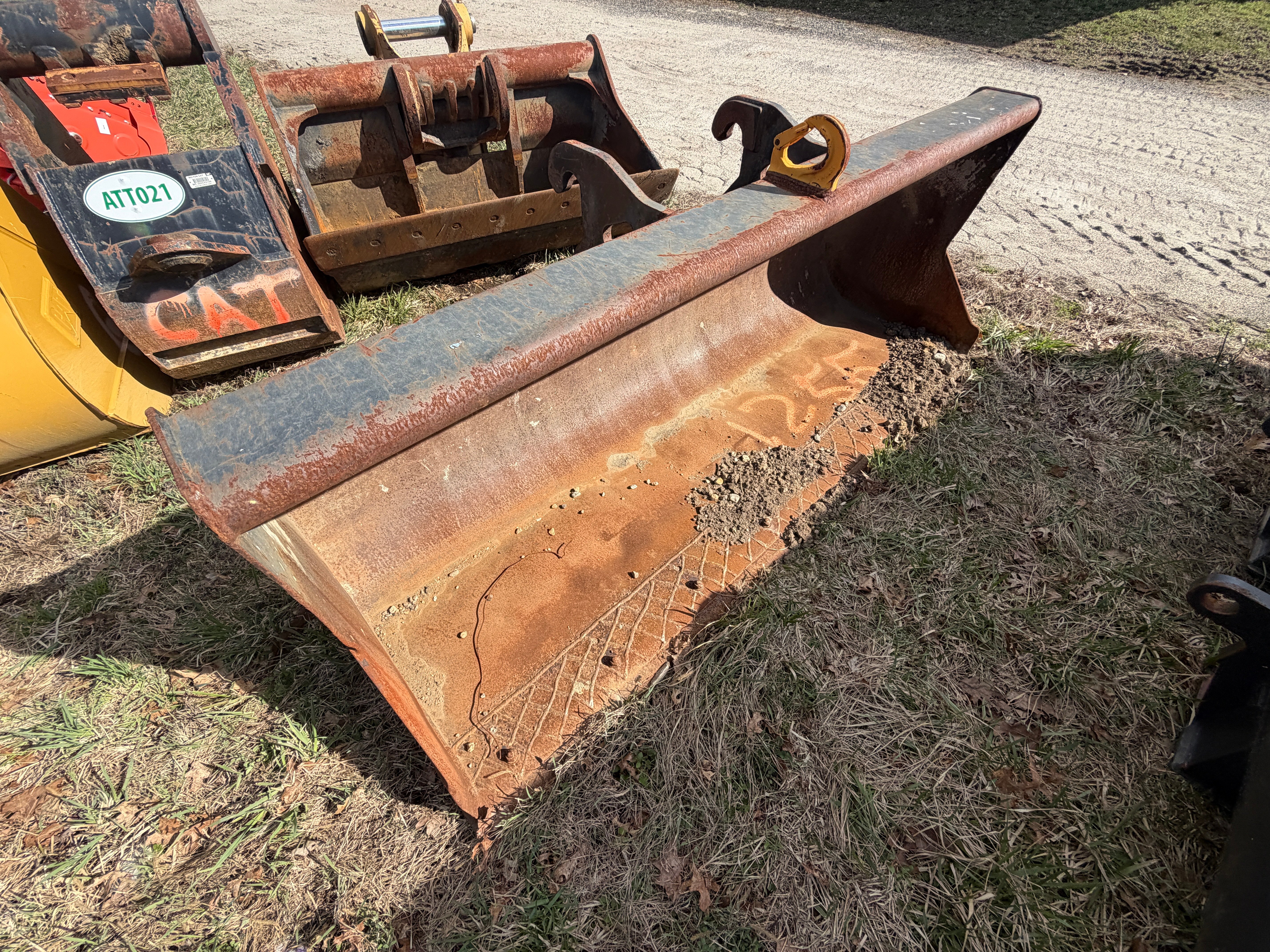 CAT Grapple Bucket — Providence, RI — $4,500 — photo 3
