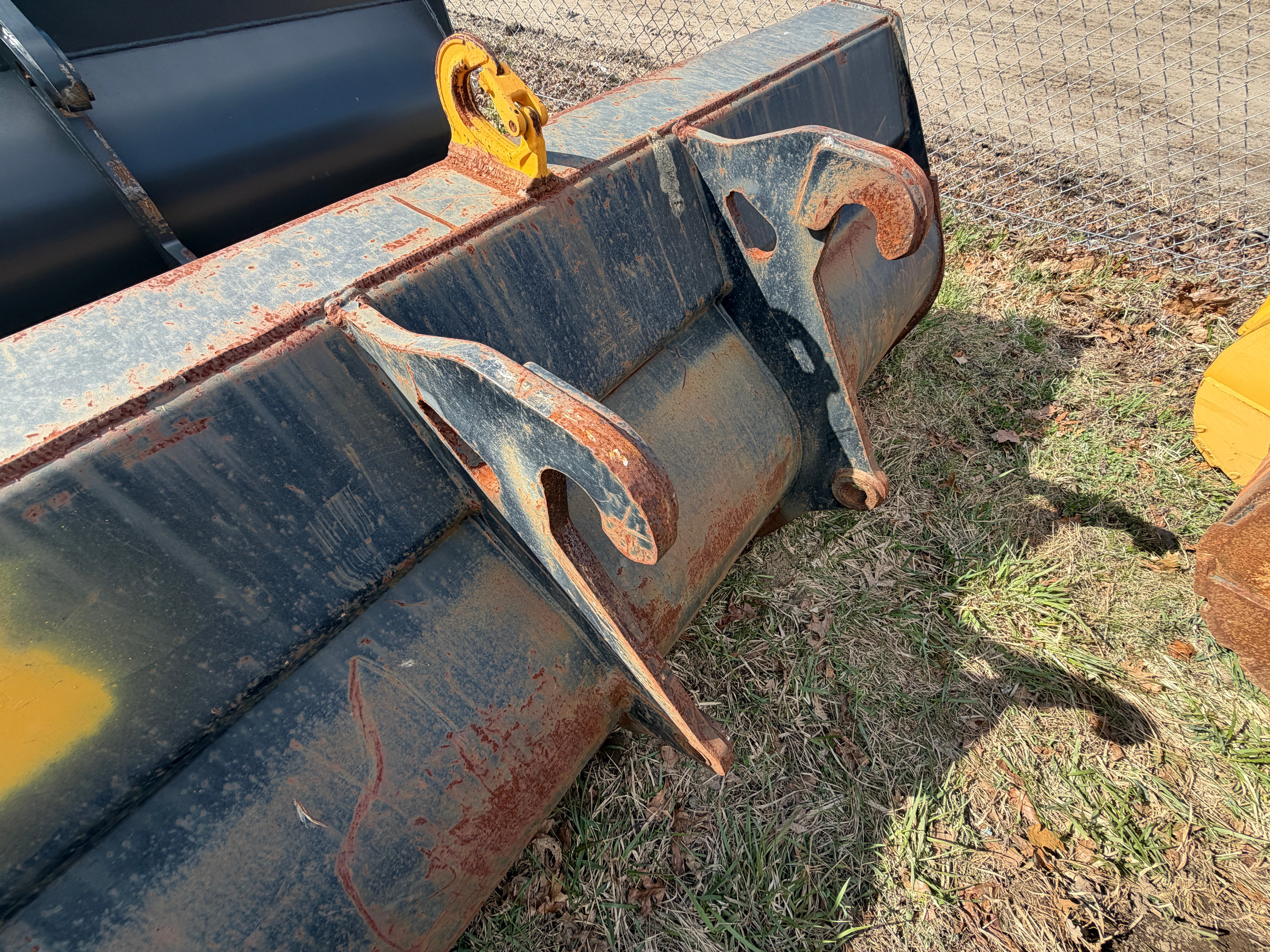 CAT Grapple Bucket — Providence, RI — $4,500 — photo 5