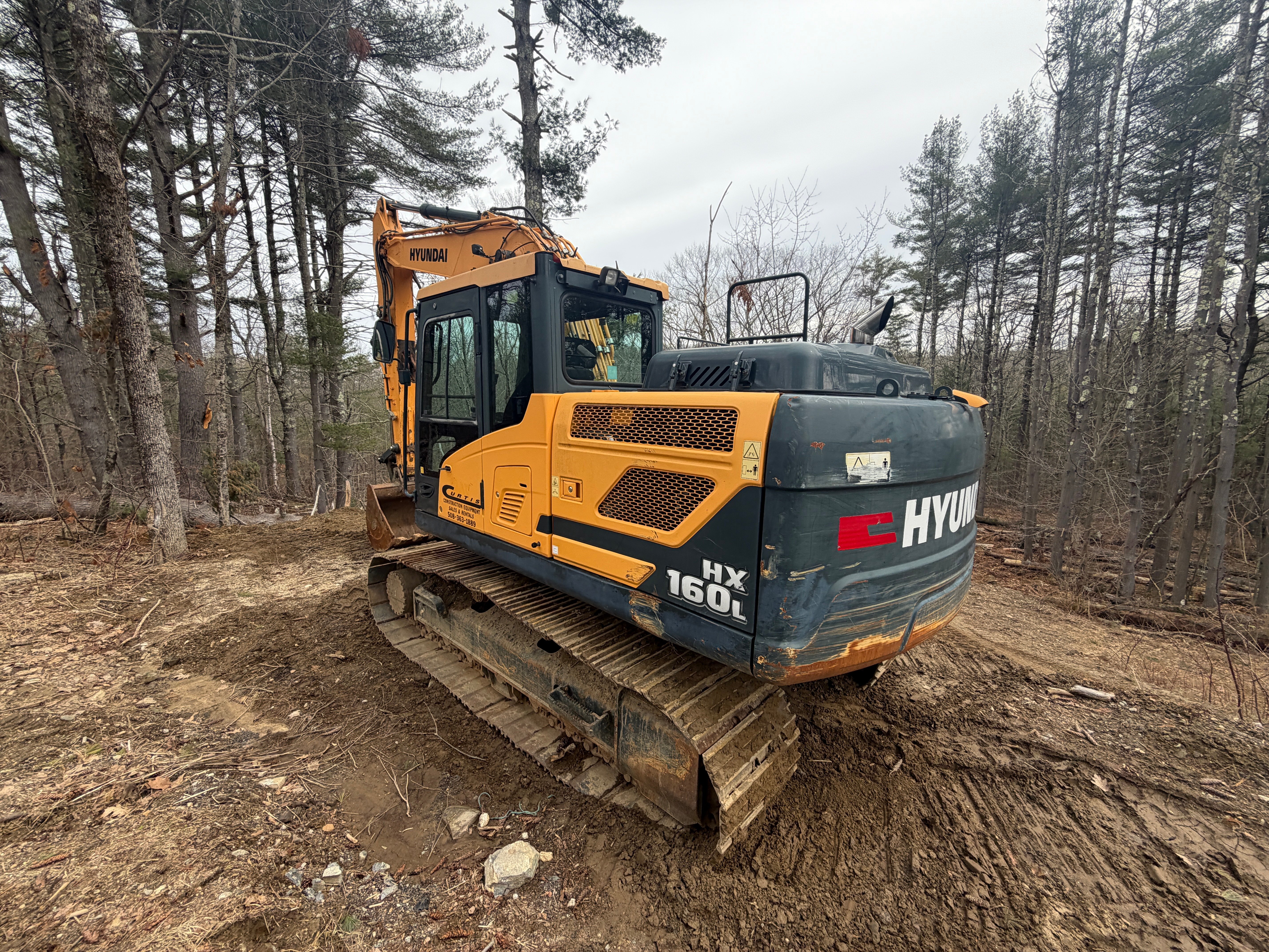 Hyundai HX160L — Leicester, Massachusetts — $76,000 — photo 5