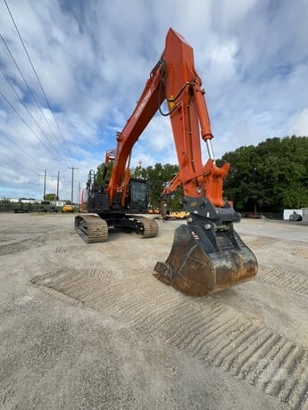 2024 Hitachi ZX345US LC-7H — Chesapeake, Virginia — $329,000 — photo 3