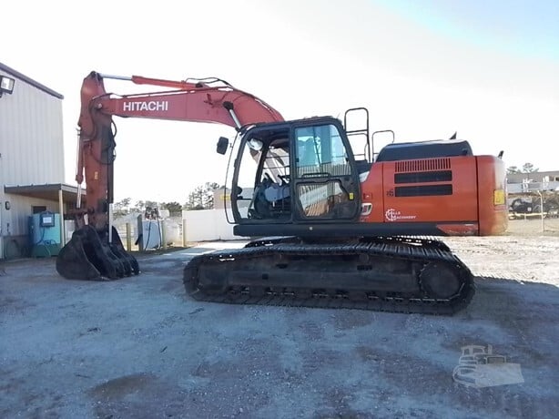 2024 Hitachi ZX210 LC-7 — Leland, North Carolina — $149,500 — photo 3