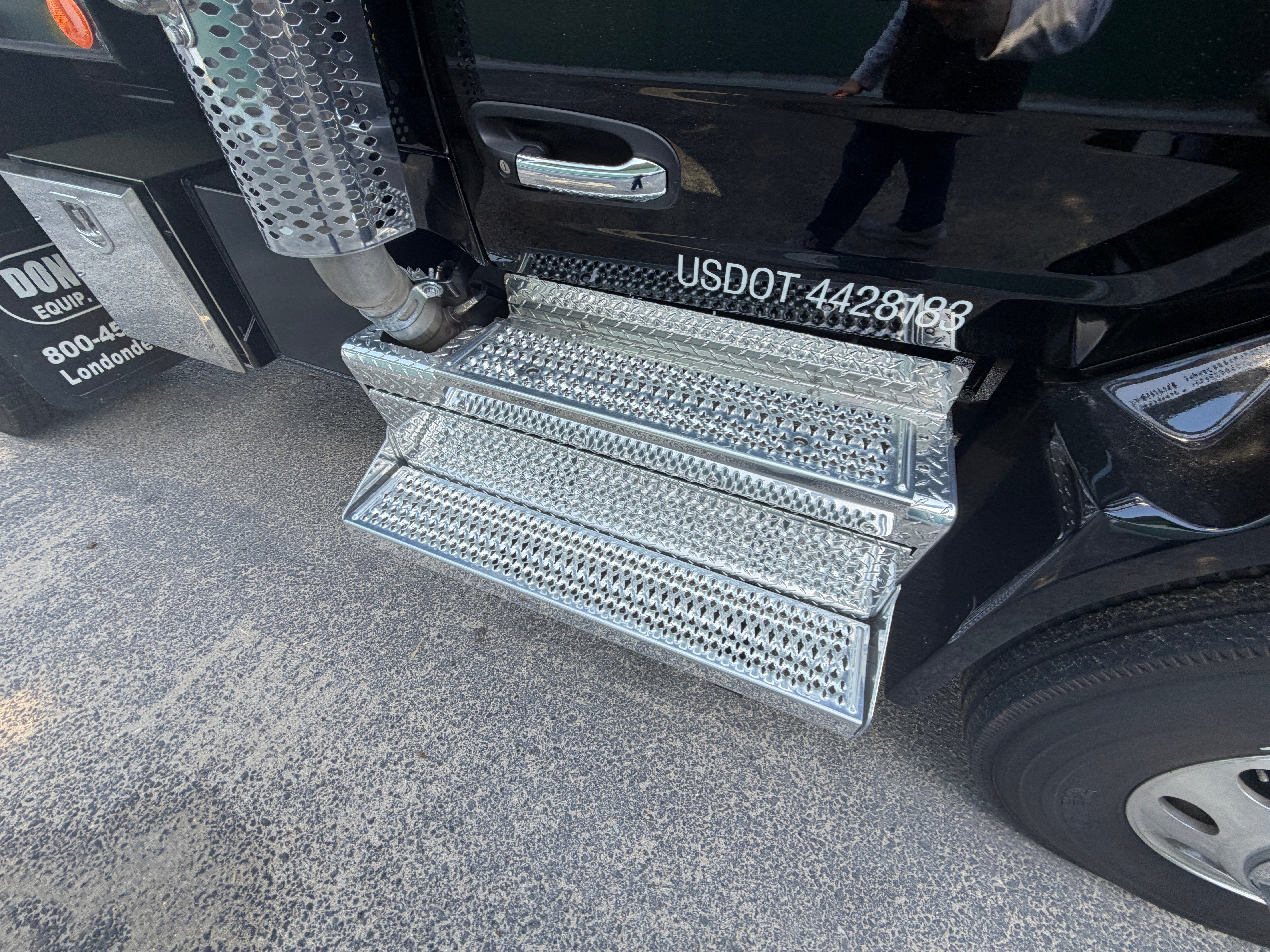 2019 Peterbilt 567 Tandem Dump — Providence, RI — photo 3