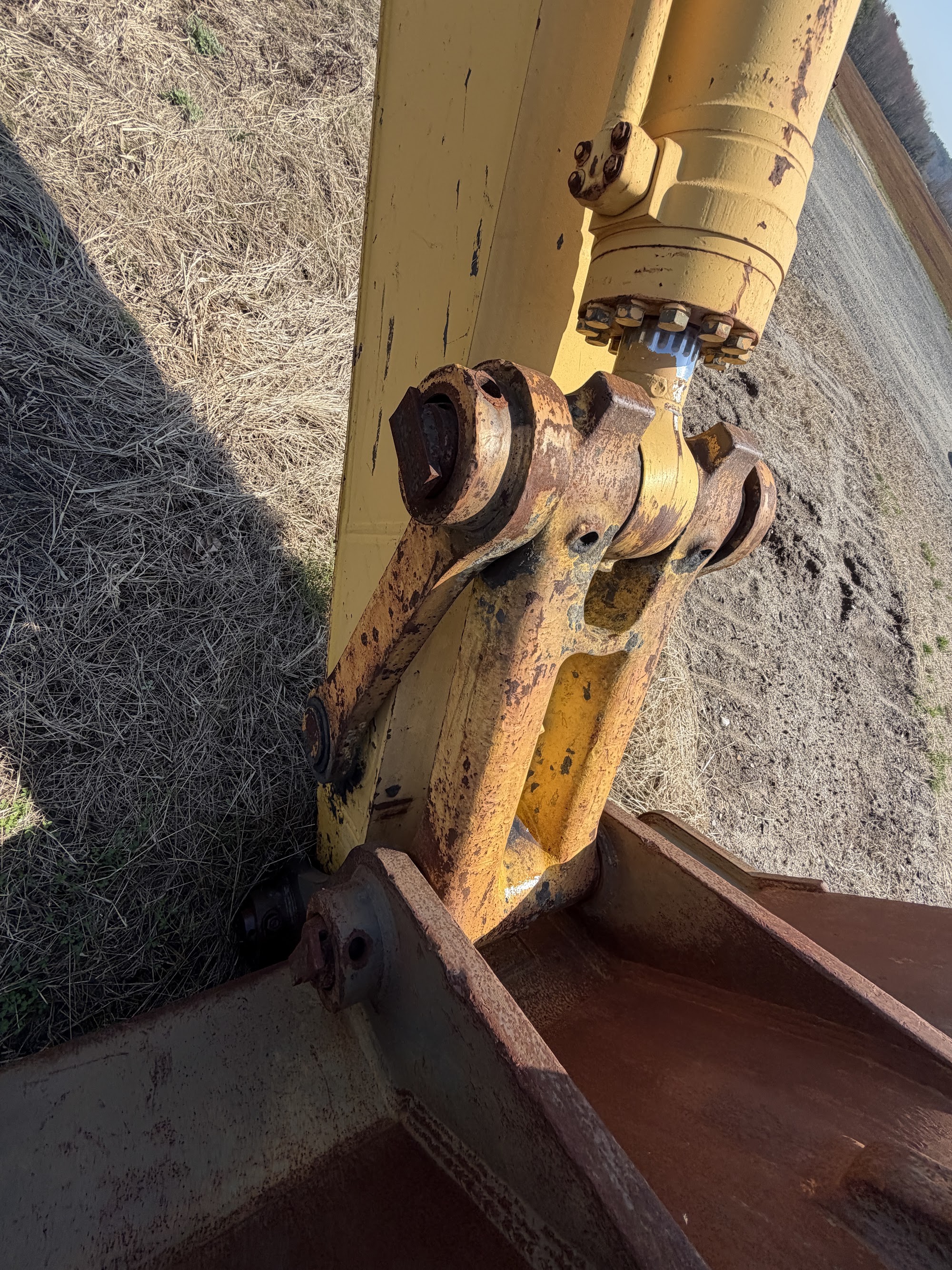 Komatsu PC400LC-7 — Middleboro, MA — $25,000 — photo 7
