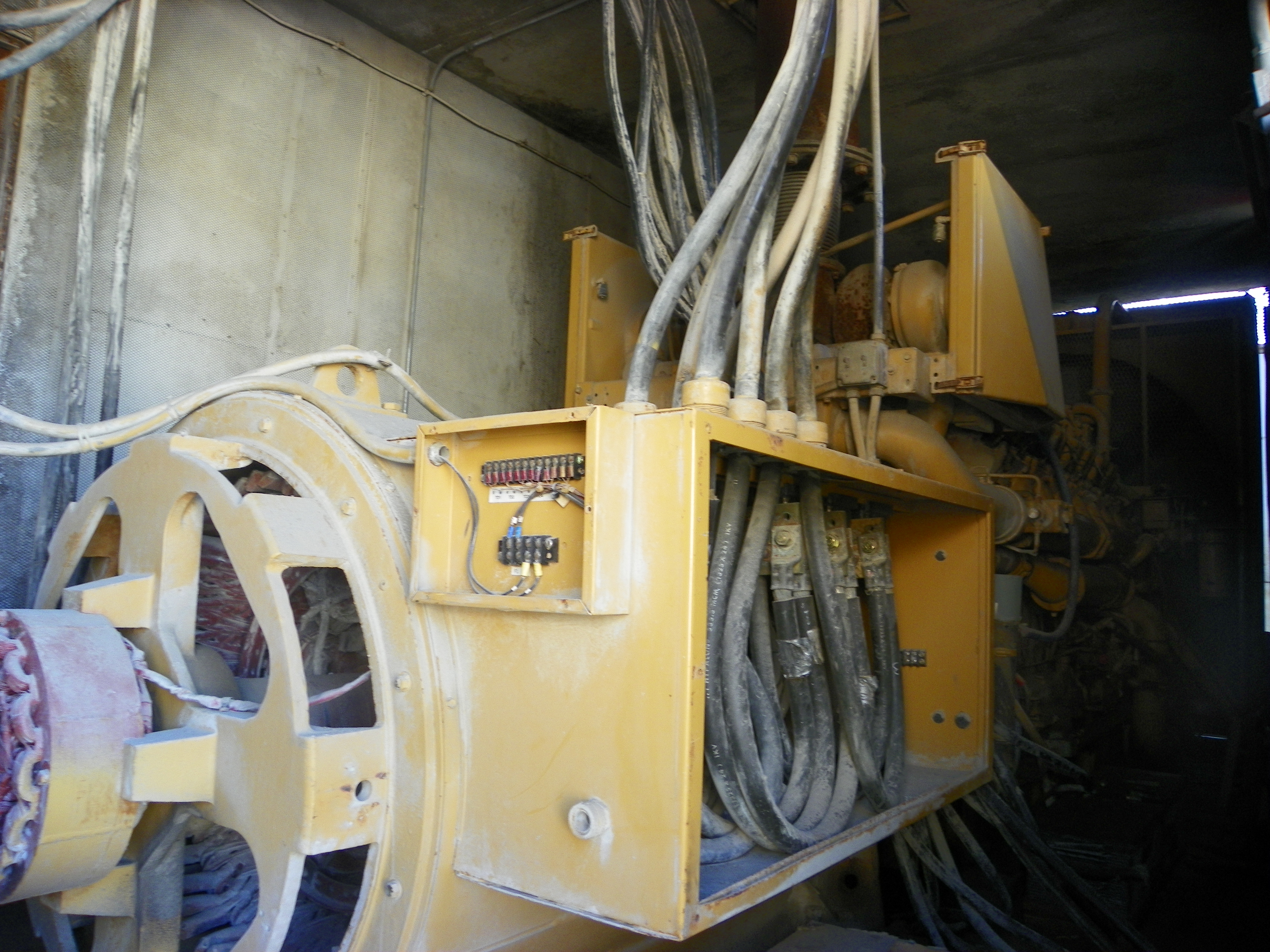 CAT D 399 1050KW GENSET SKID MOUNTED ENCLOSED ARRANGEMENT #9N1189 — photo 4