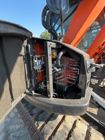 2017 Hitachi ZX75US-5B — Savannah, Georgia — $67,000 — photo 5
