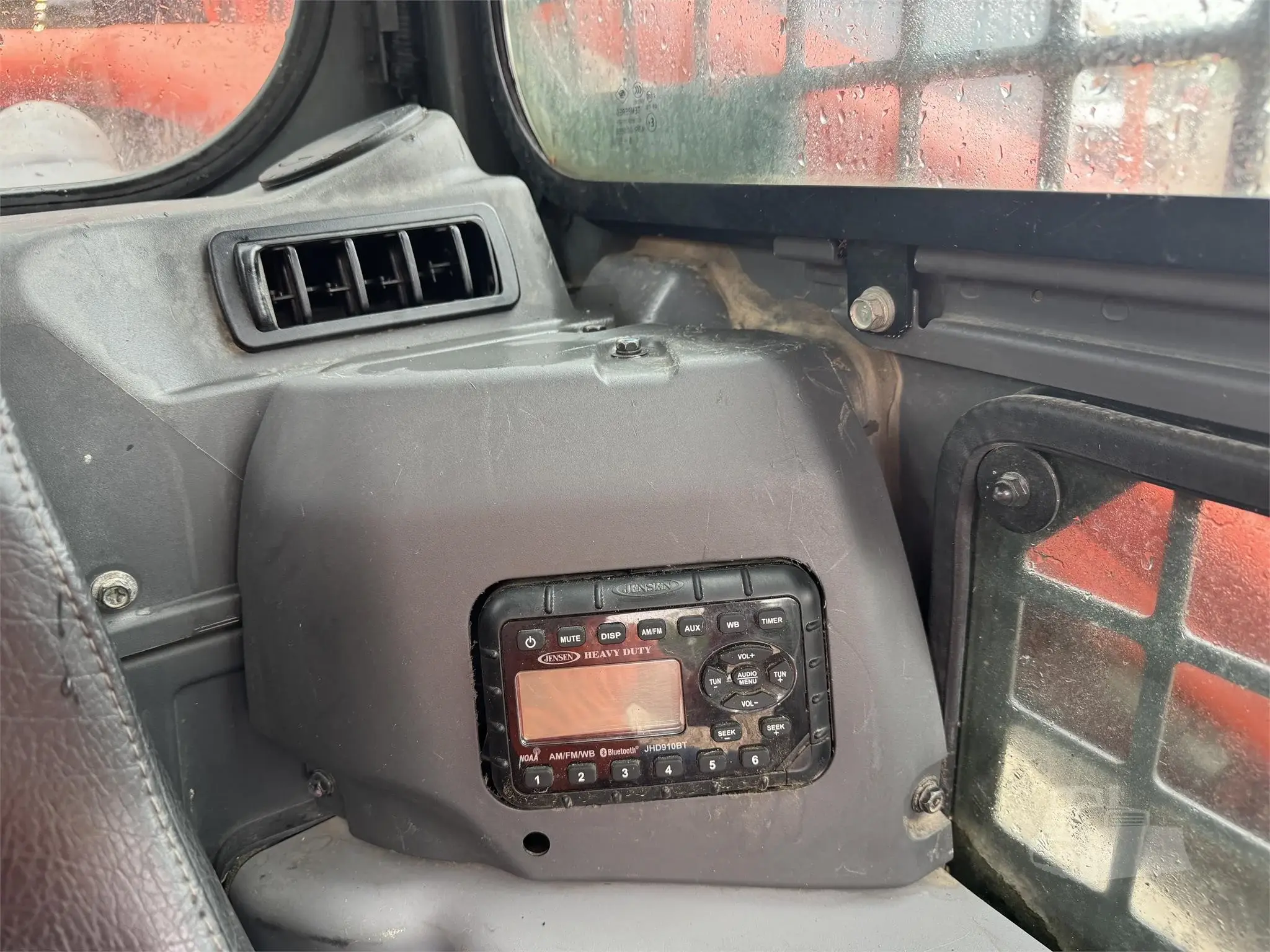 2018 Kubota SVL95-2S — Ashtabula, Ohio — $89,990 — photo 12