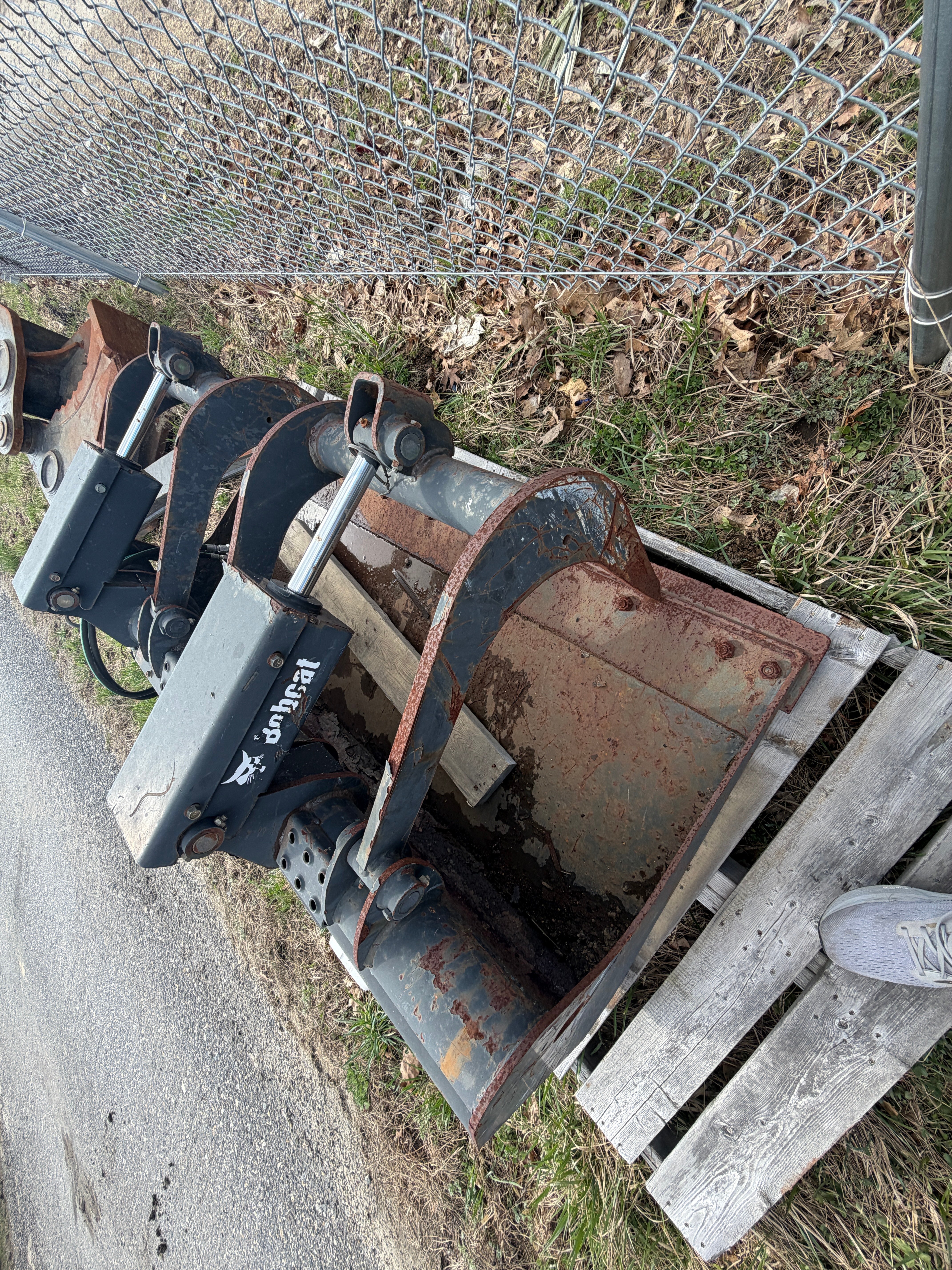 Bobcat Skid-Steer Bucket — Providence, RI — $1,500 — photo 7
