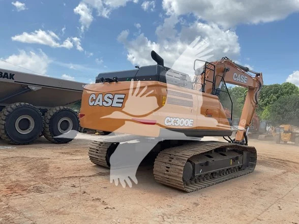 2025 CASE CX300E EX221M — photo 4
