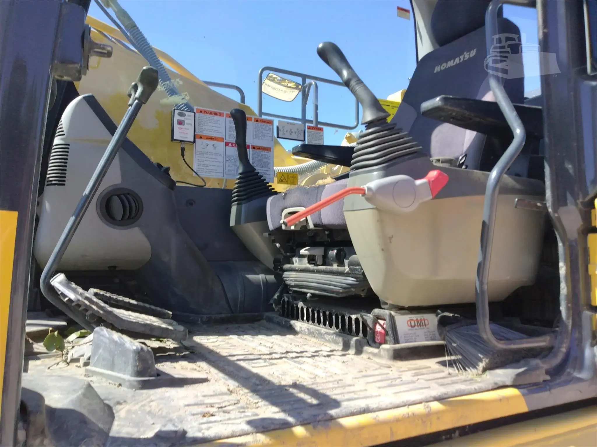 2016 Komatsu PC210 — Bremen, Ohio — $169,900 — photo 8