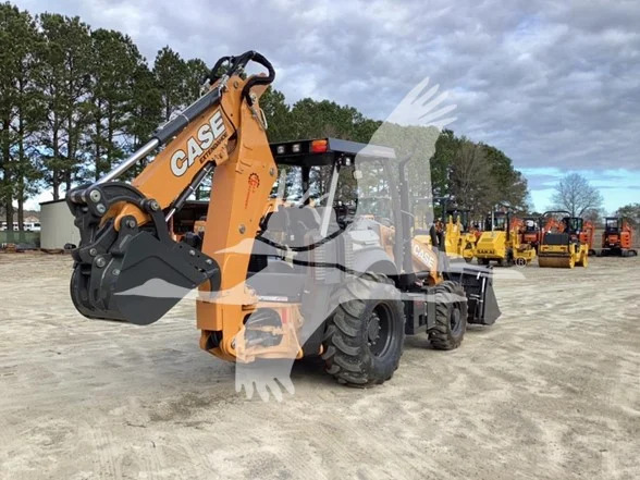 2025 CASE 580SN LB243F — photo 4