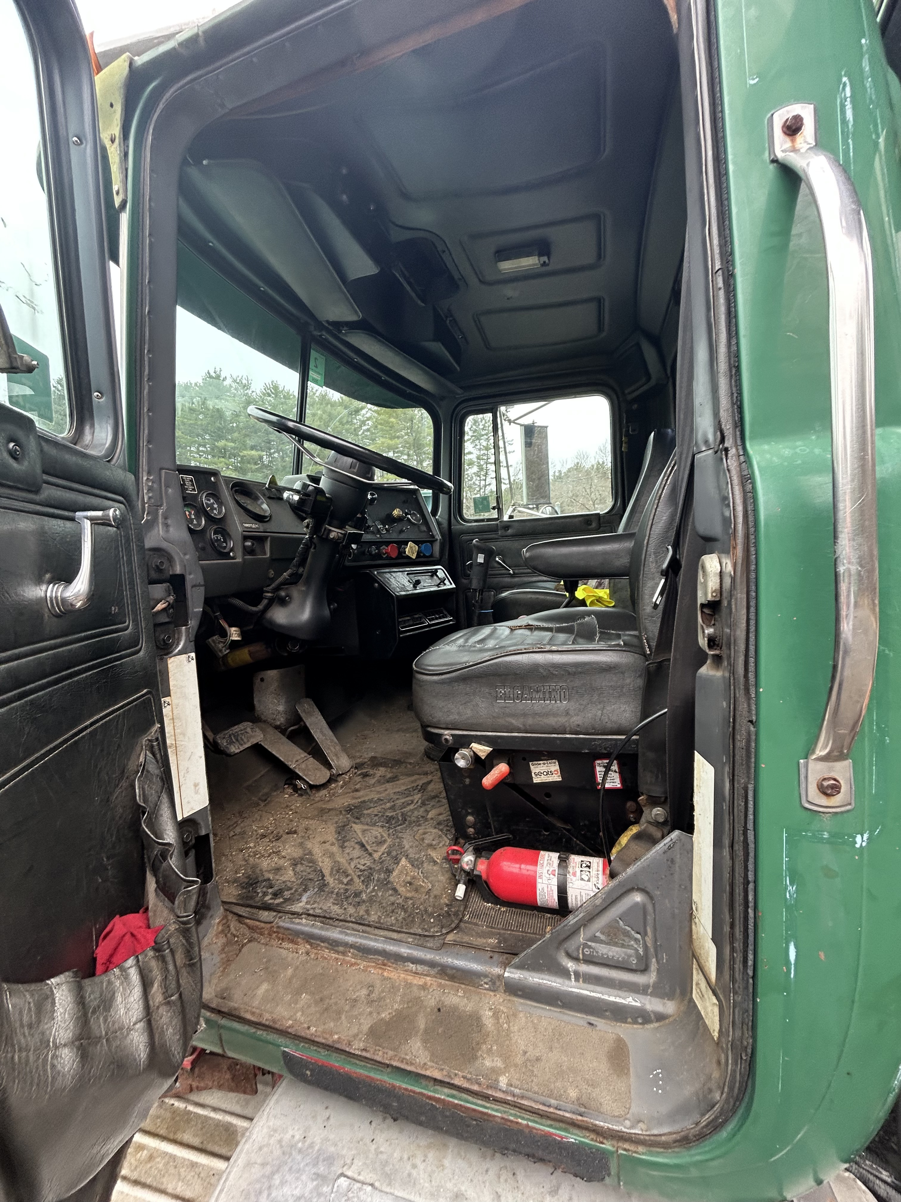 Mack RD688S — photo 10