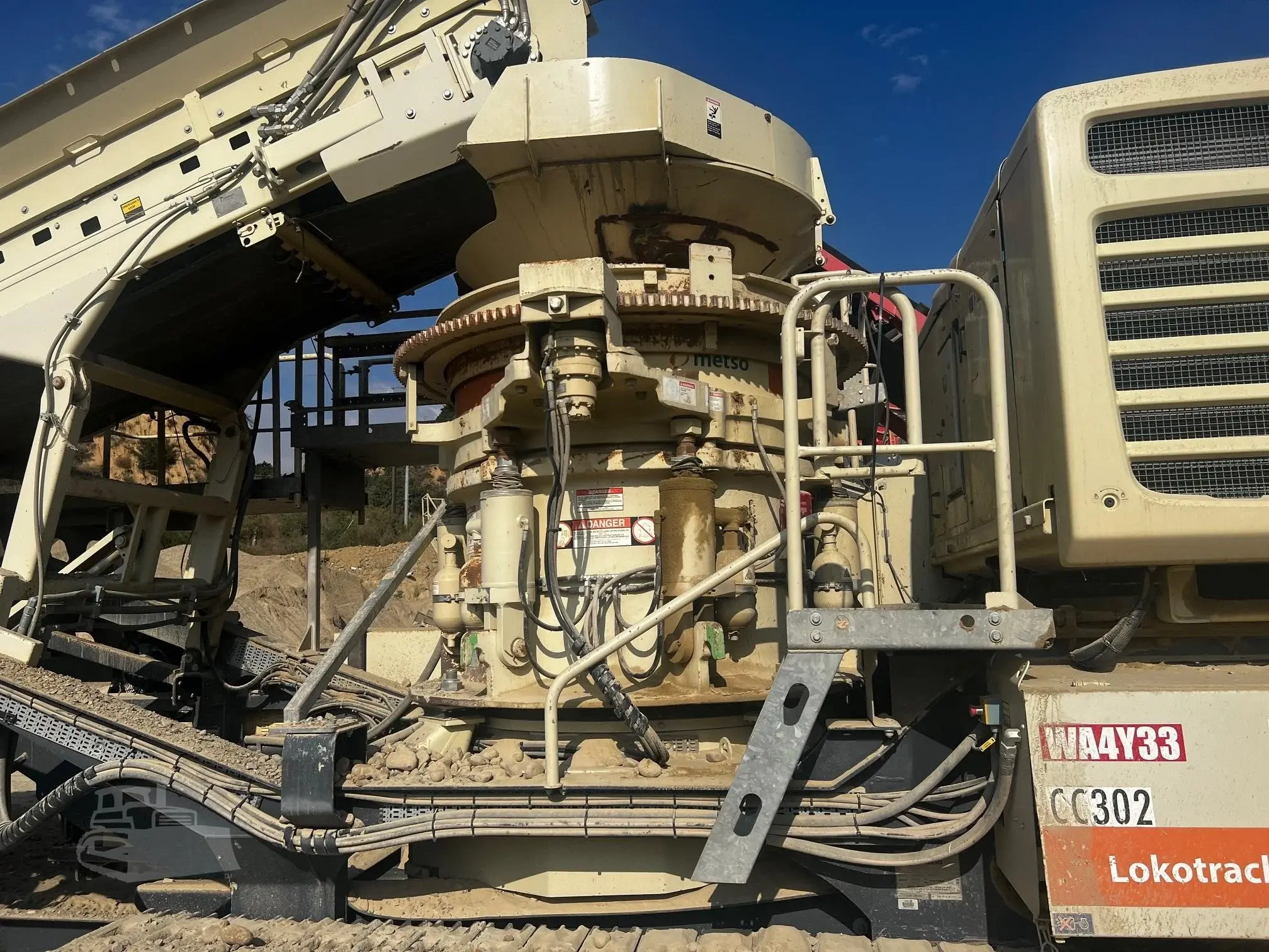 2019 METSO LOKOTRACK LT300HP Crusher Aggregate Equipment — Perris, California — $550,000 — photo 4