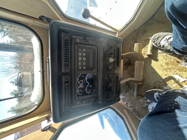 Caterpillar D5M — photo 7