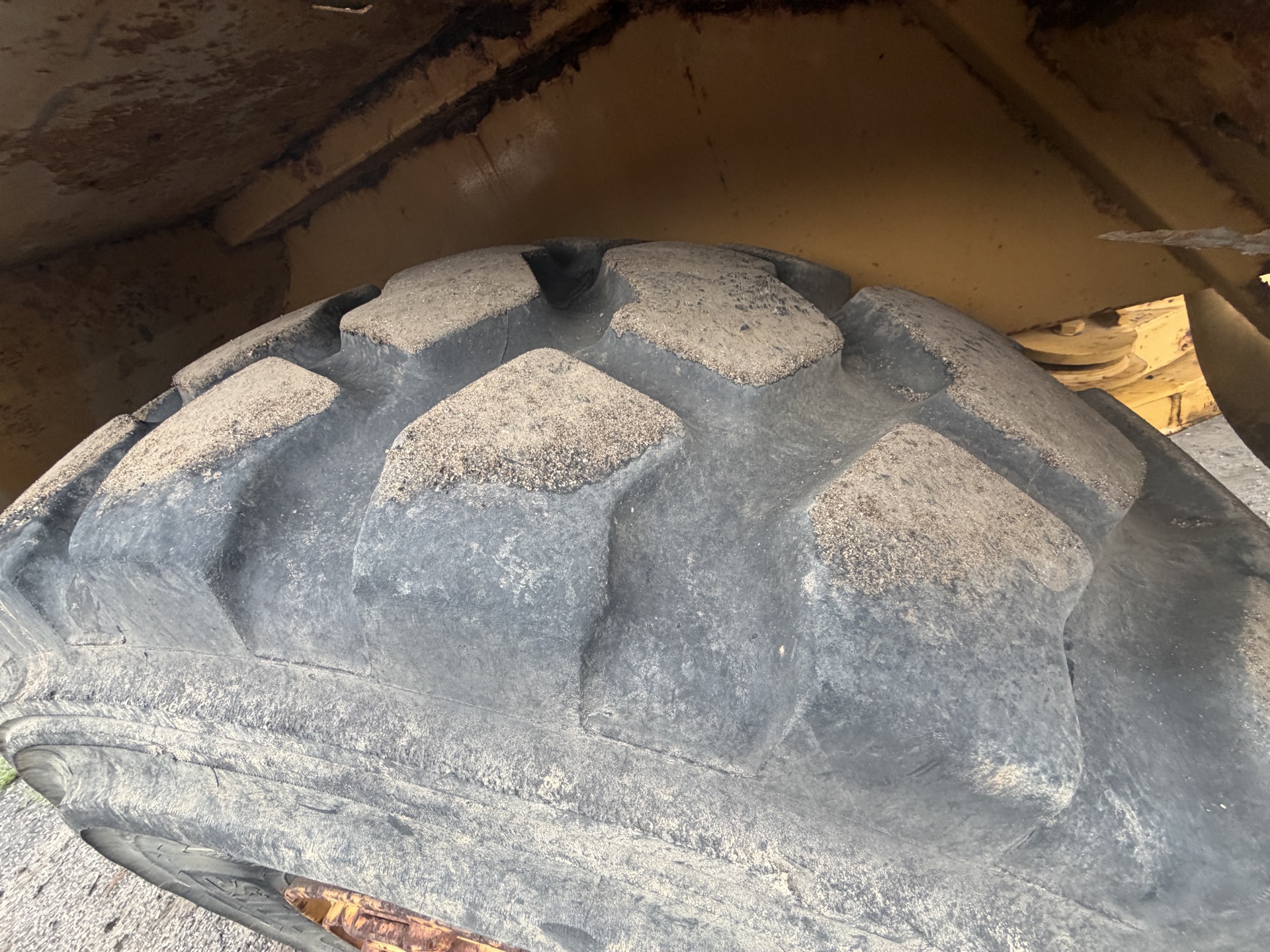 Caterpillar 725 — New York — photo 4