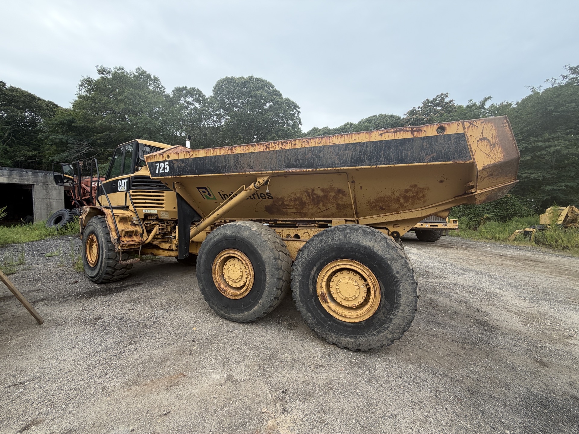 Caterpillar 725 — New York — photo 7