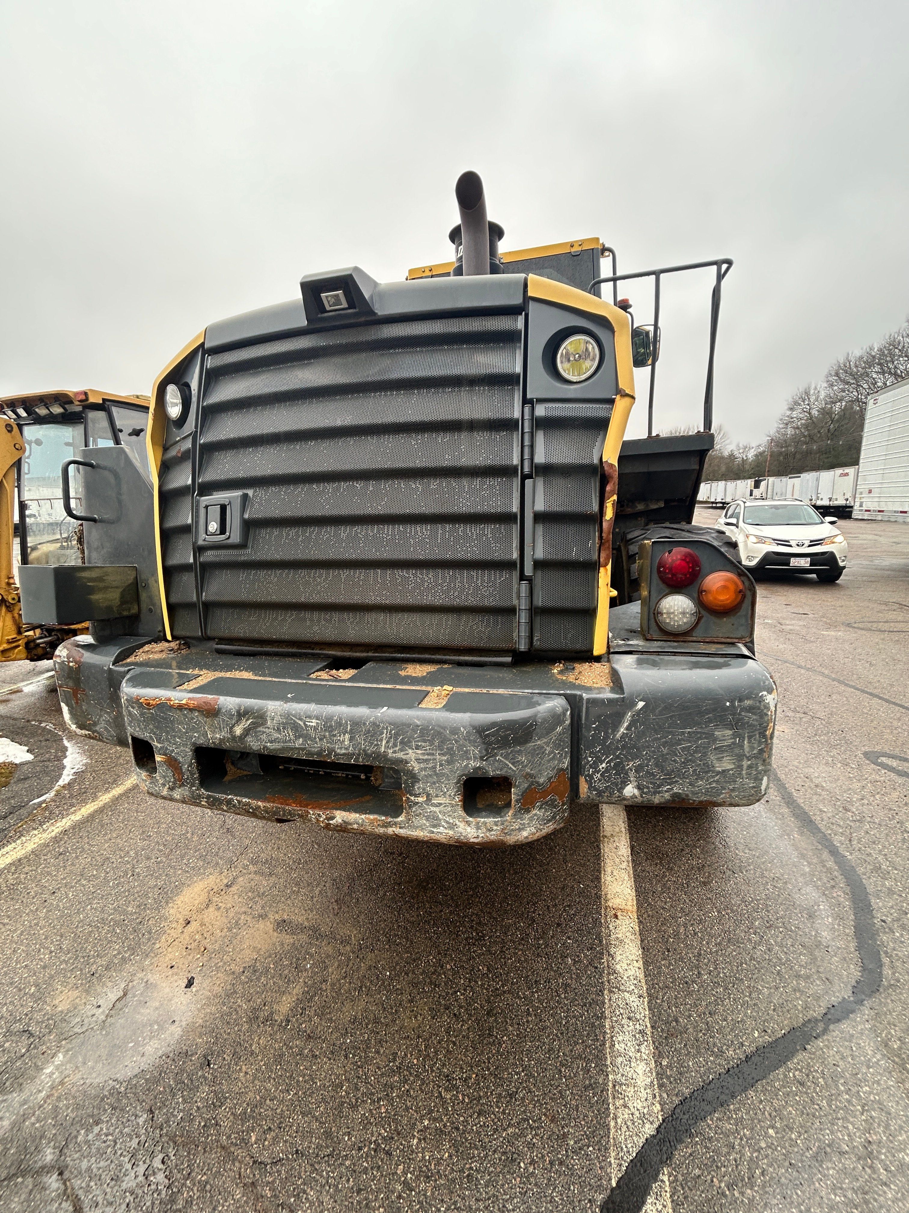 2011 Komatsu WA380-7 — Massachusetts — $90,000 — photo 5