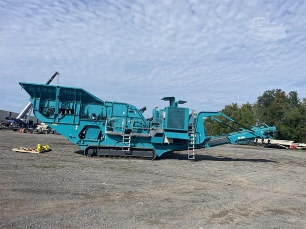 2011 Powerscreen TRAKPACTOR 500 — Harleysville, Pennsylvania — $500,000 — photo 2