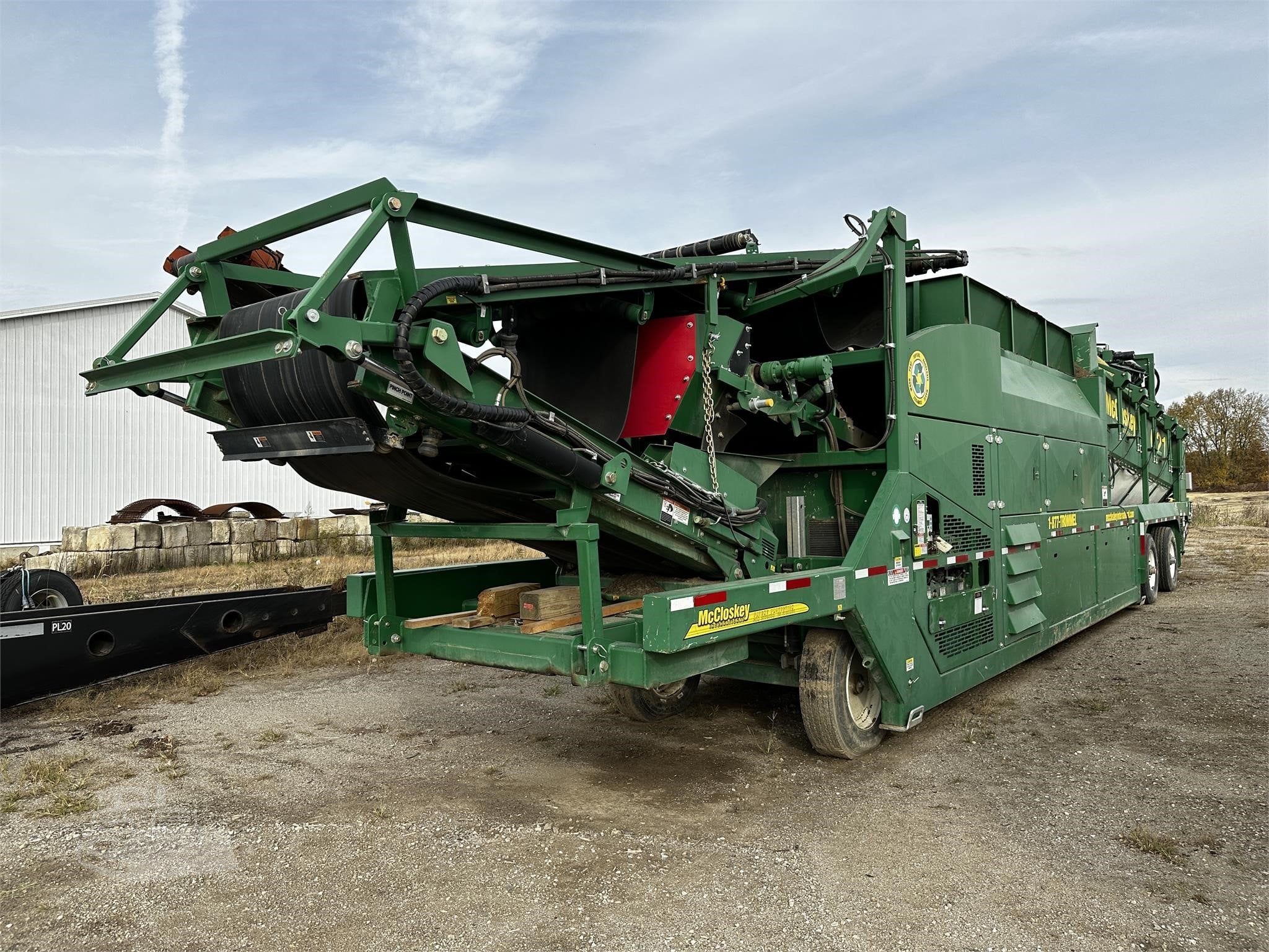 2019 MCCLOSKEY 621RE Screen Aggregate Equipment — Ashtabula, Ohio — $299,000 — photo 2