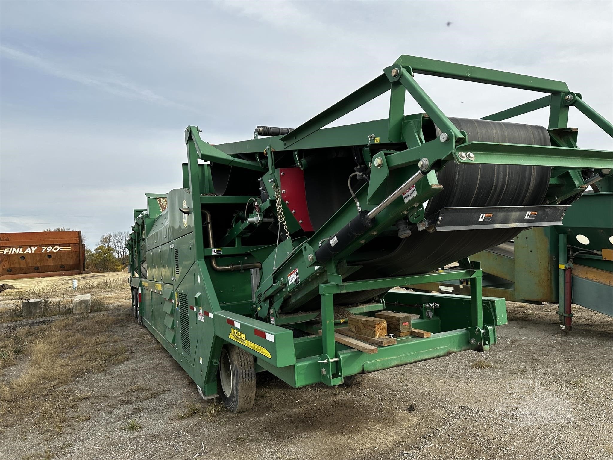 2019 MCCLOSKEY 621RE Screen Aggregate Equipment — Ashtabula, Ohio — $299,000 — photo 7