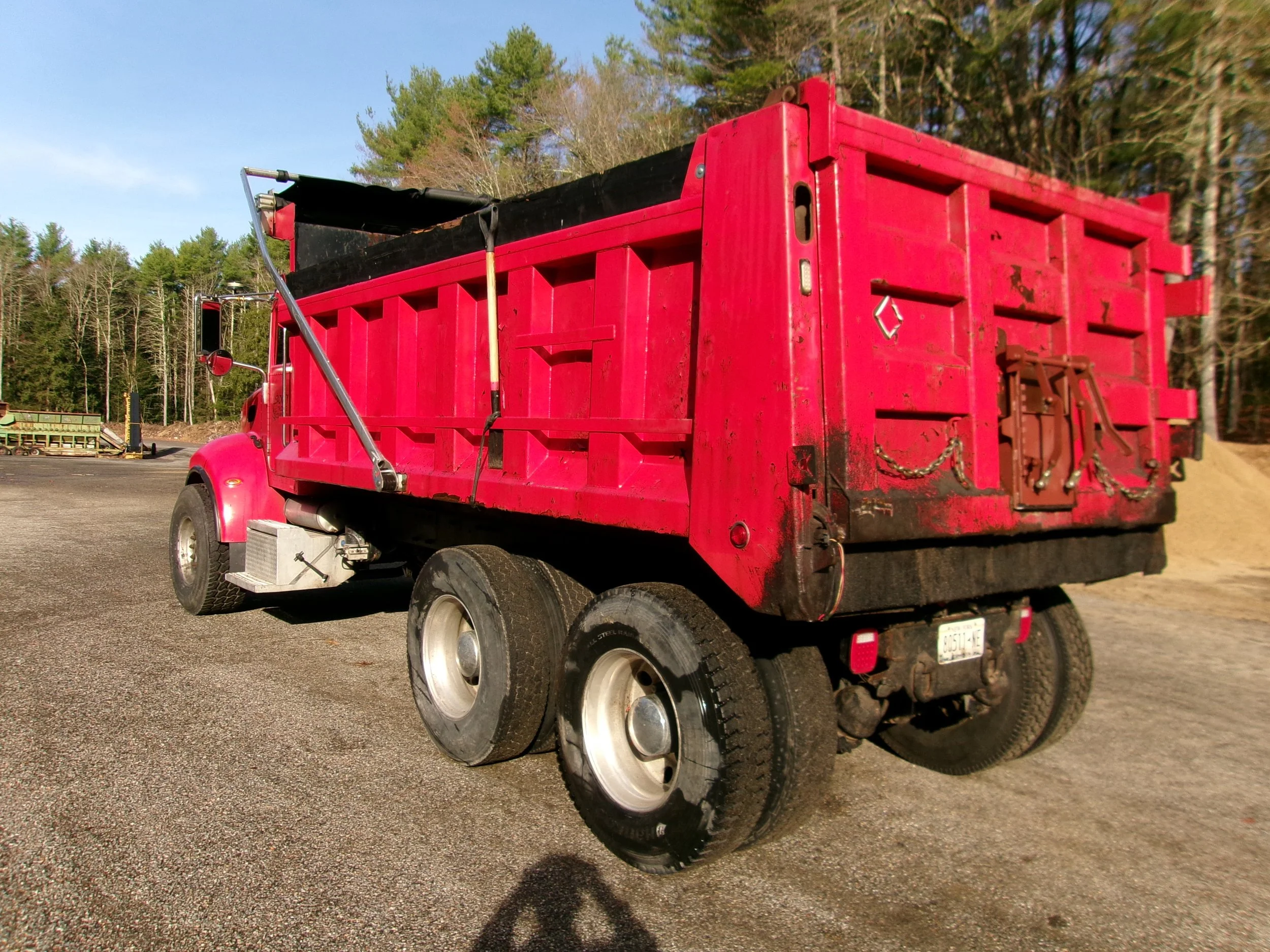 2007 Peterbilt 335 — Reading, Massachusetts — $34,900 — photo 7