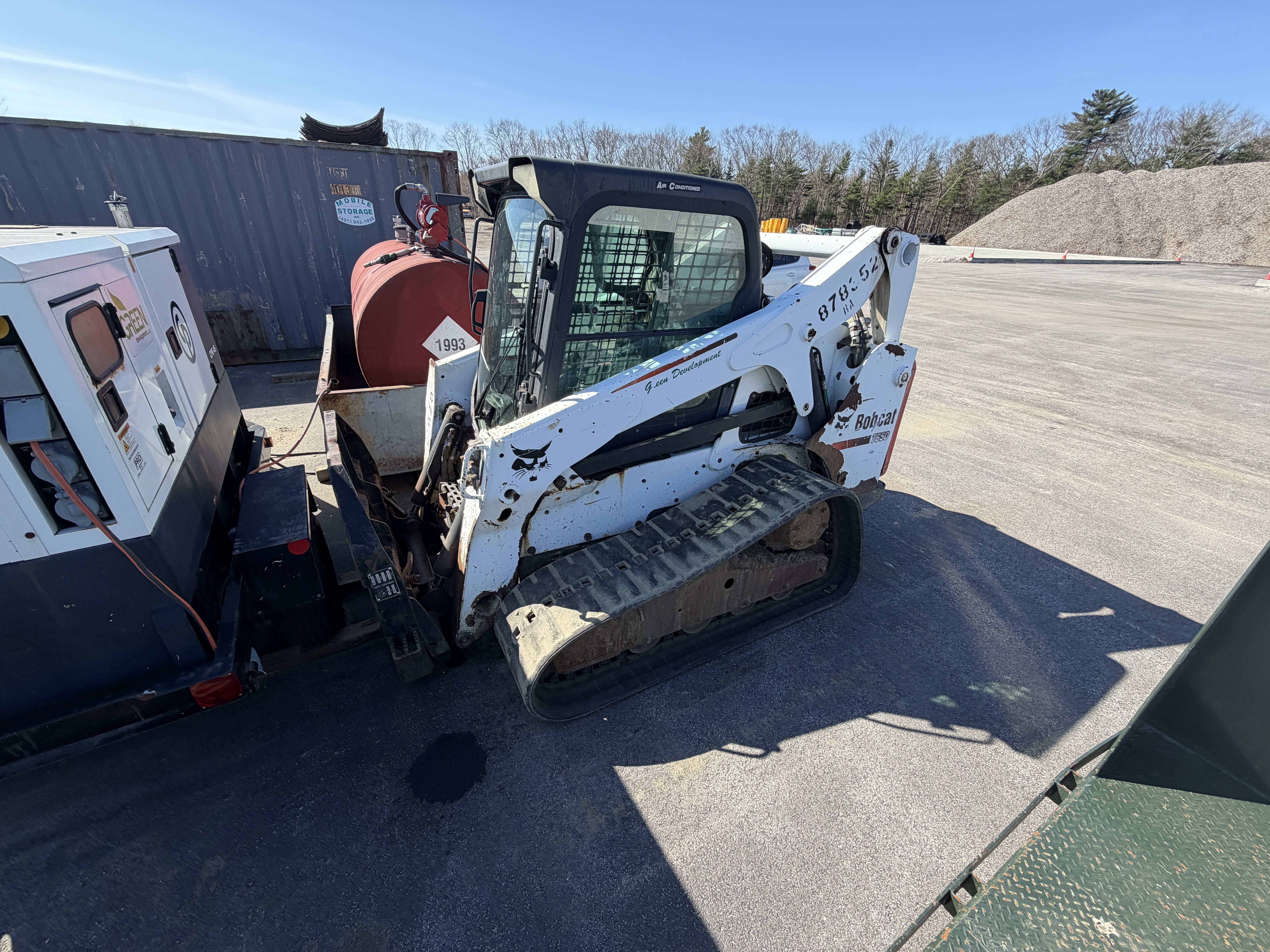 2017 Bobcat T650 Compact Track Loader — Providence, RI — photo 2