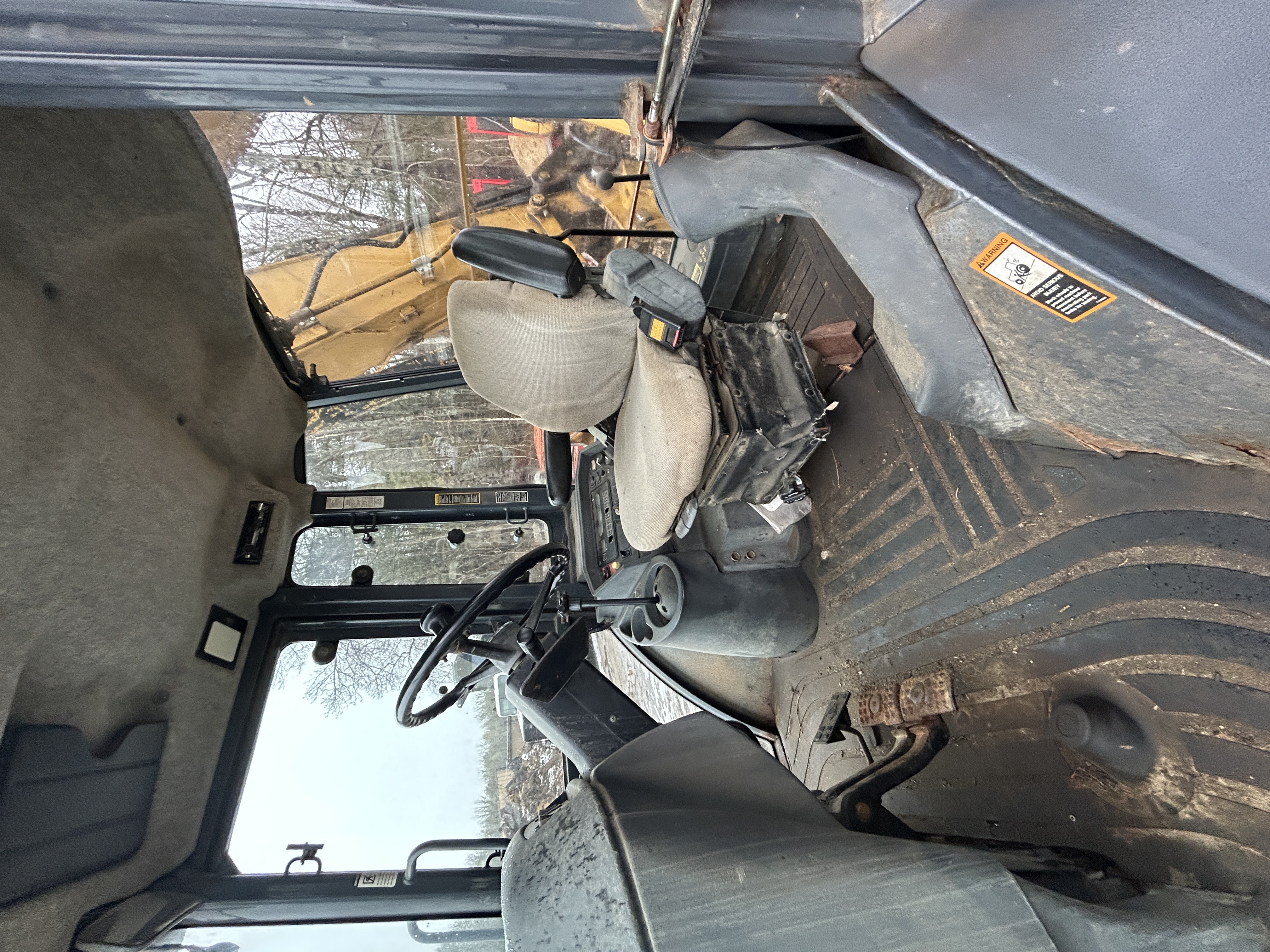 John Deere 310G — $25,000 — photo 4