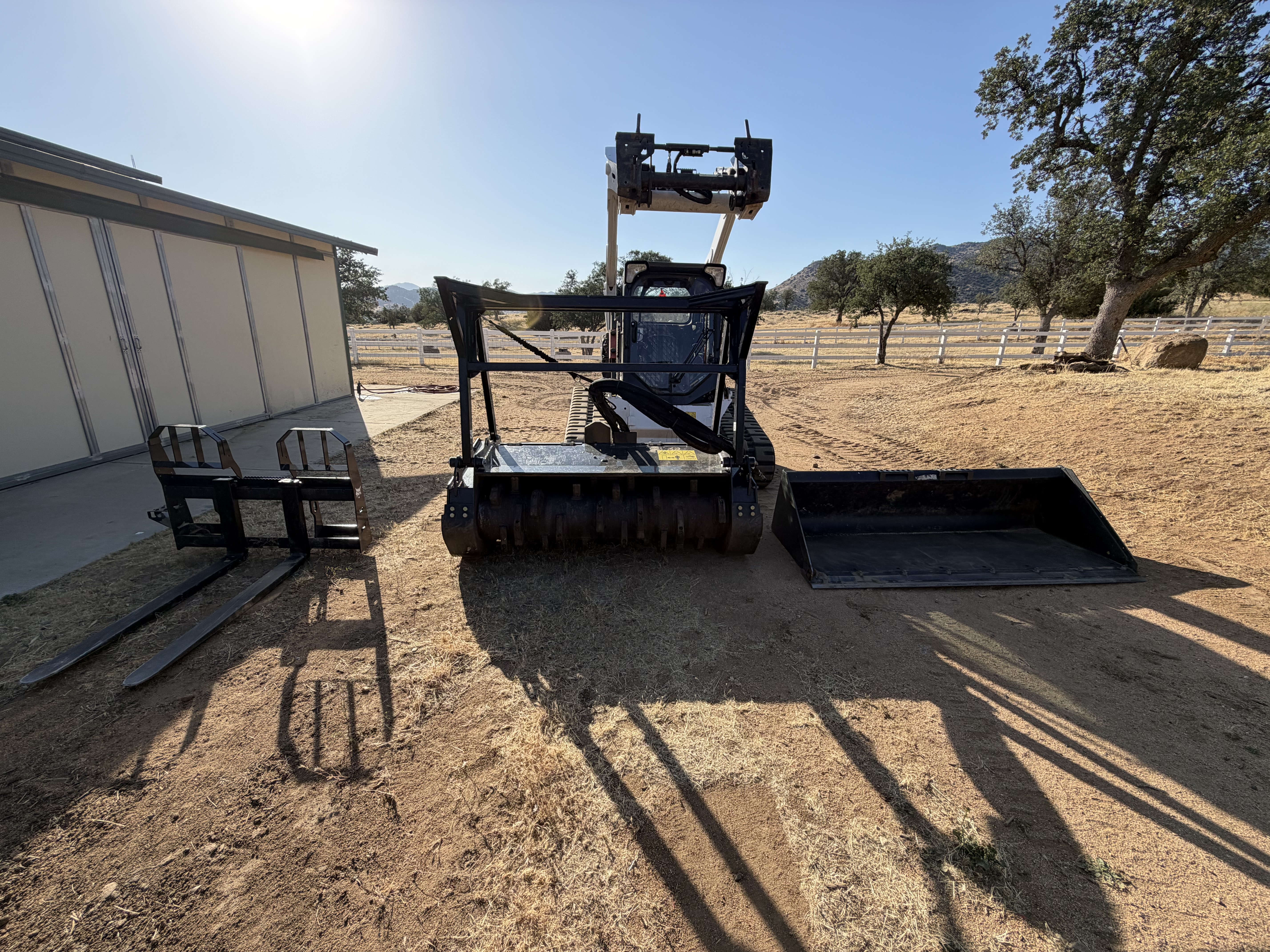 2025 BOBCAT T770 — Caliente, California — $100,000 — photo 9
