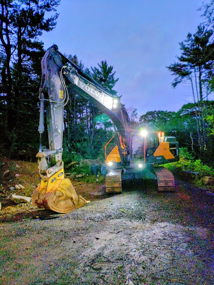 2018 VOLVO EC350EL — $161,000 — photo 2
