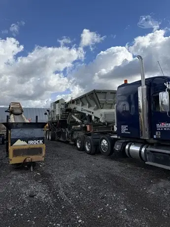 2019 LIPPMANN LC200IOW — Lippmann LC200IOW — Ashtabula, Ohio