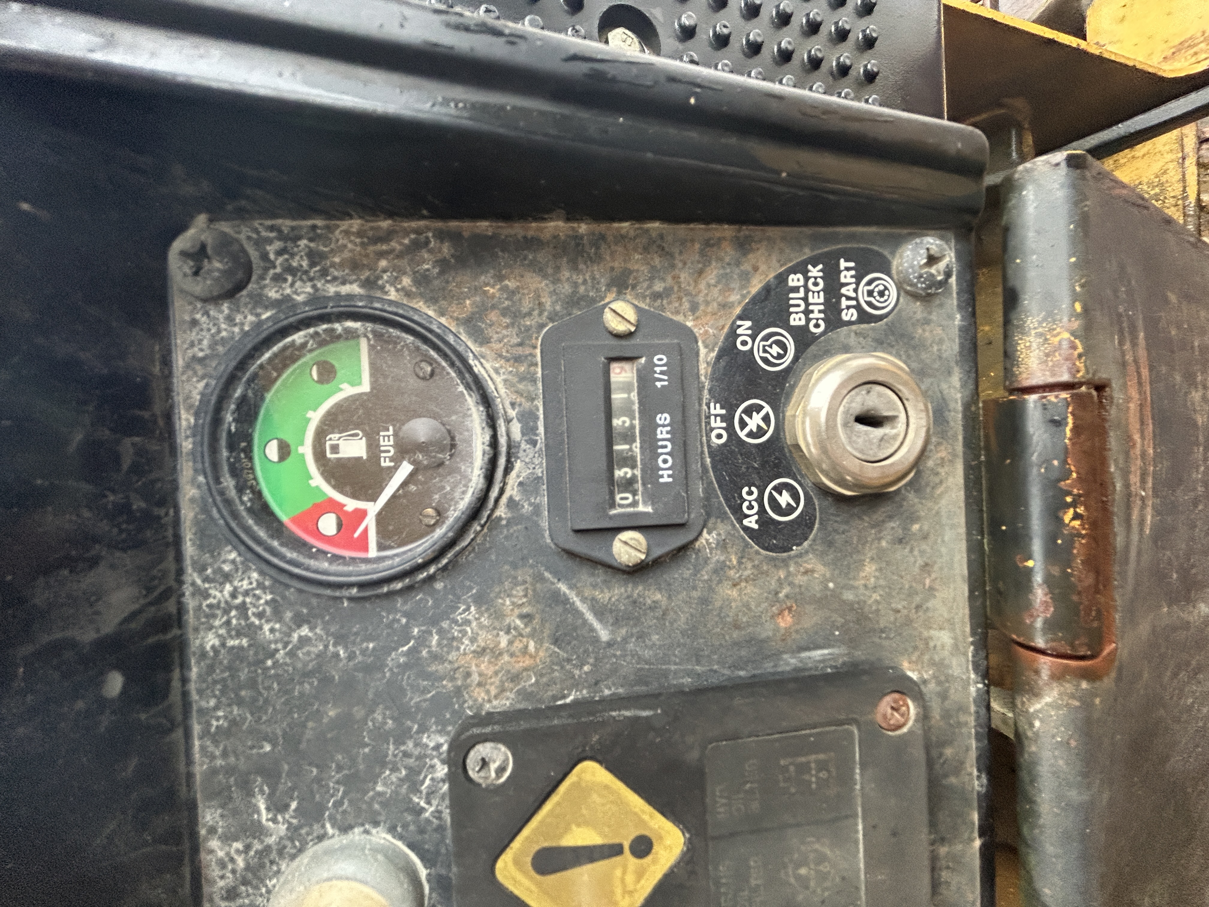 John Deere 450GLT — $25,000 — photo 7