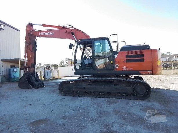 2024 Hitachi ZX210 LC-7 — Leland, North Carolina — $149,500 — photo 3