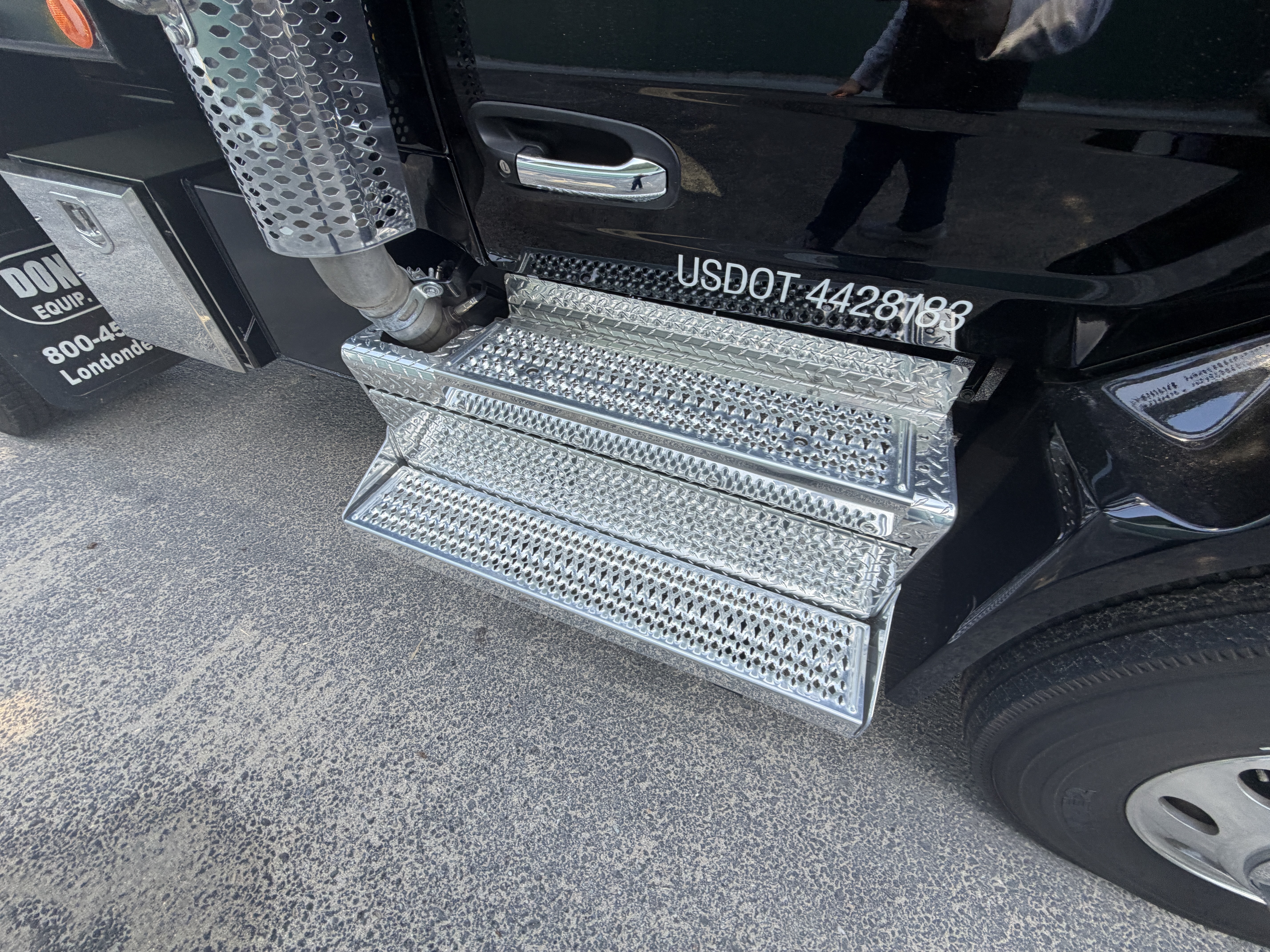 2019 Peterbilt 567 Tandem Dump — Providence, RI — photo 3