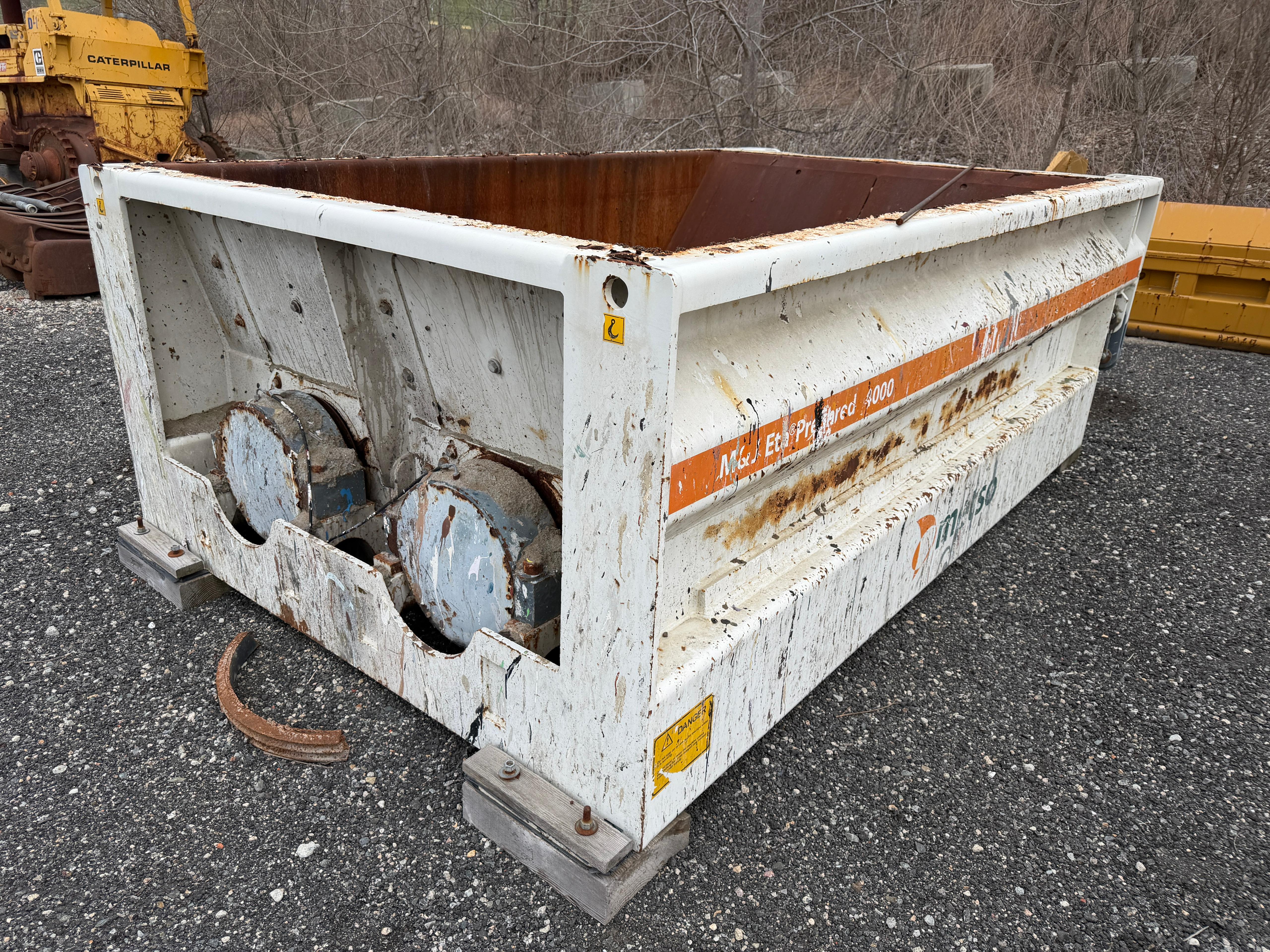 Metso M&J 4000 Cutting Table — Metso M&J 4000 Cutting Table — Johnston, RI
