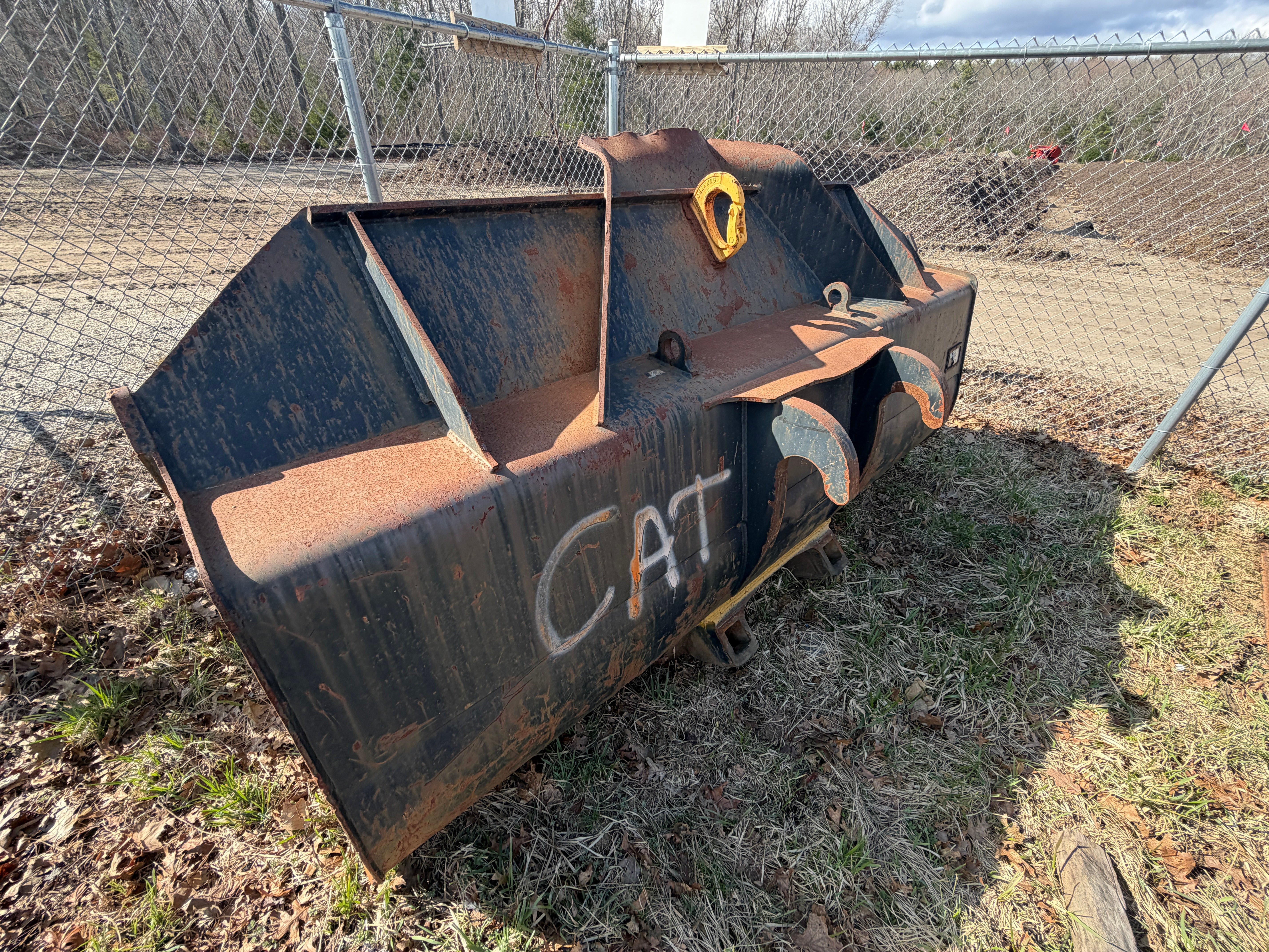 CAT Pin-On Bucket — CAT Pin-On Bucket — Providence, RI